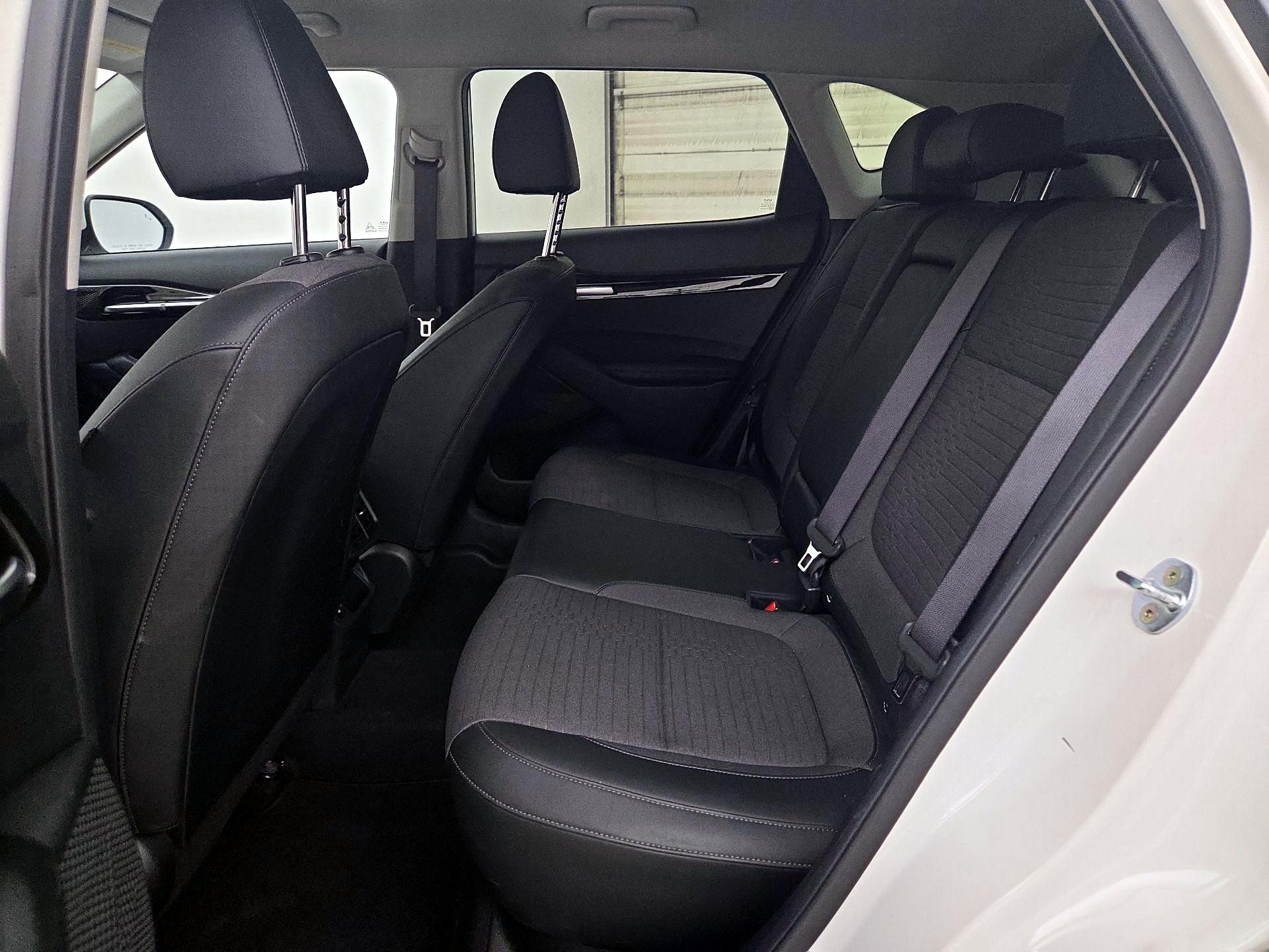 Thumbnail: 2023 Kia Seltos - 19