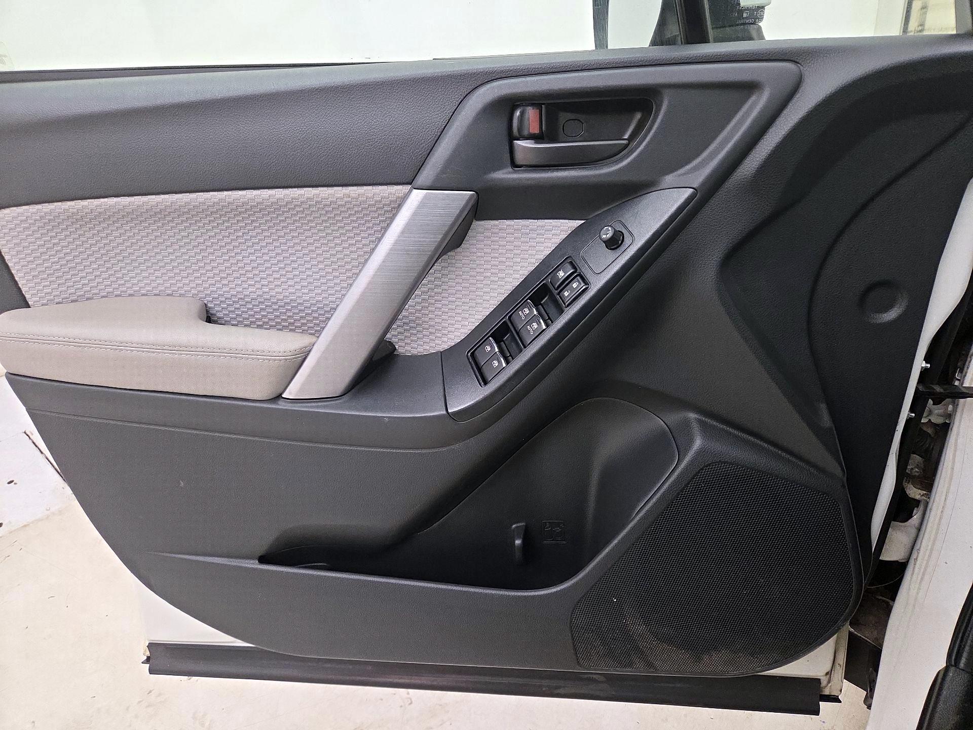 Thumbnail: 2017 Subaru Forester - 12