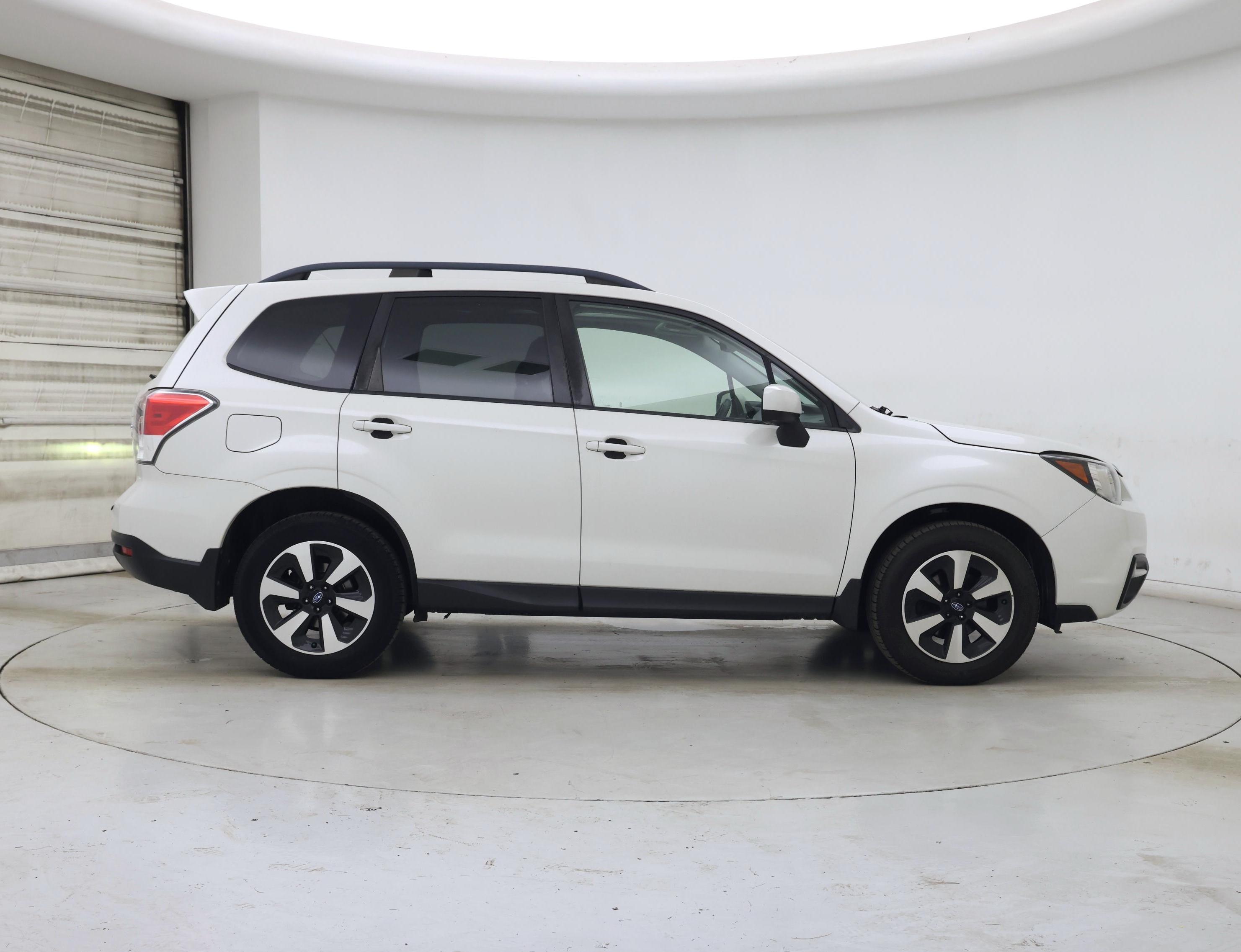 Thumbnail: 2017 Subaru Forester - 7