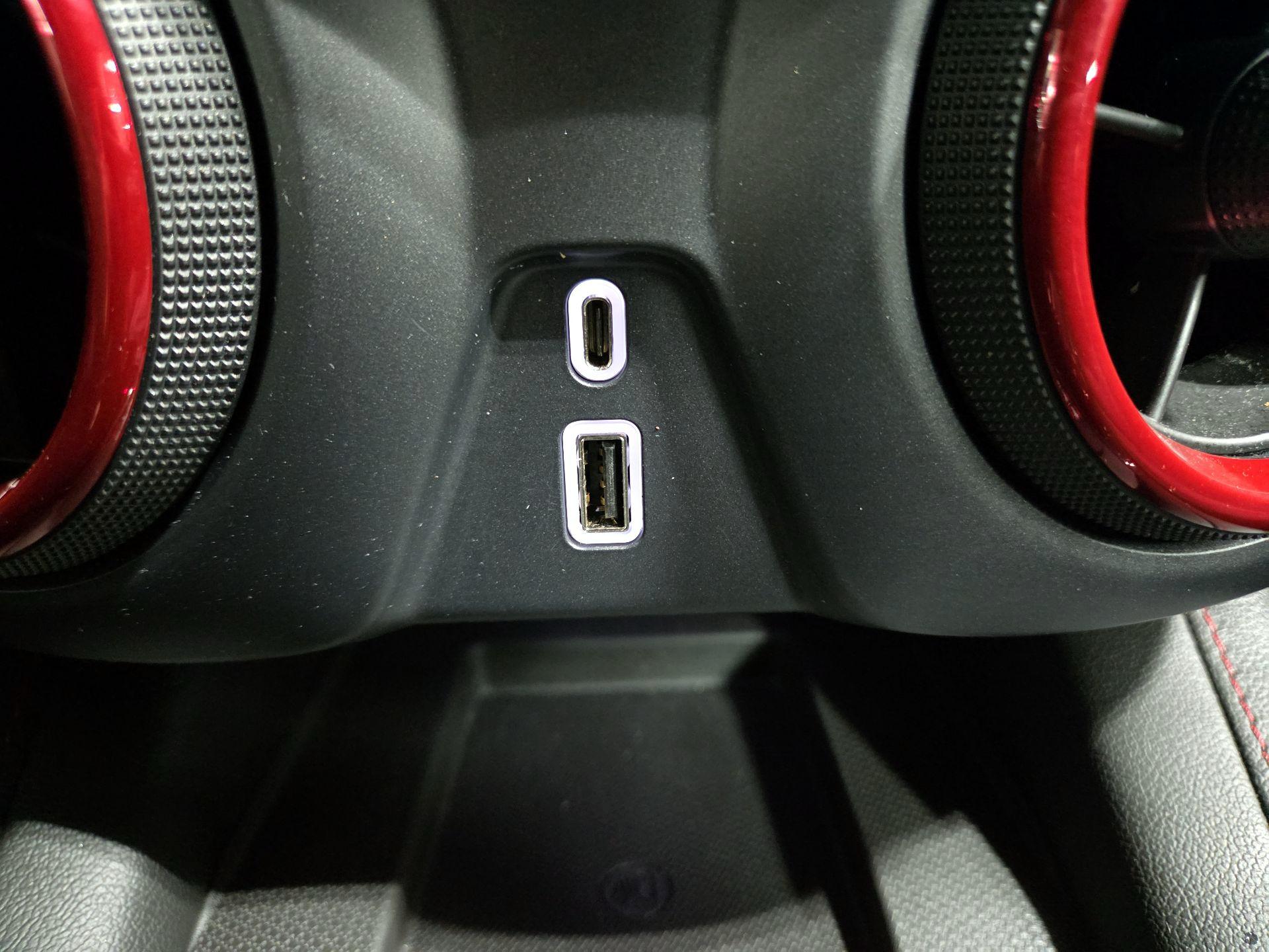 Thumbnail: 2021 Chevrolet Blazer - 18