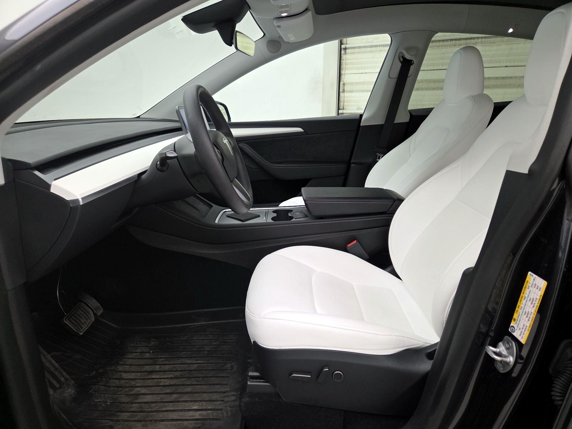 Thumbnail: 2024 Tesla Model Y - 11