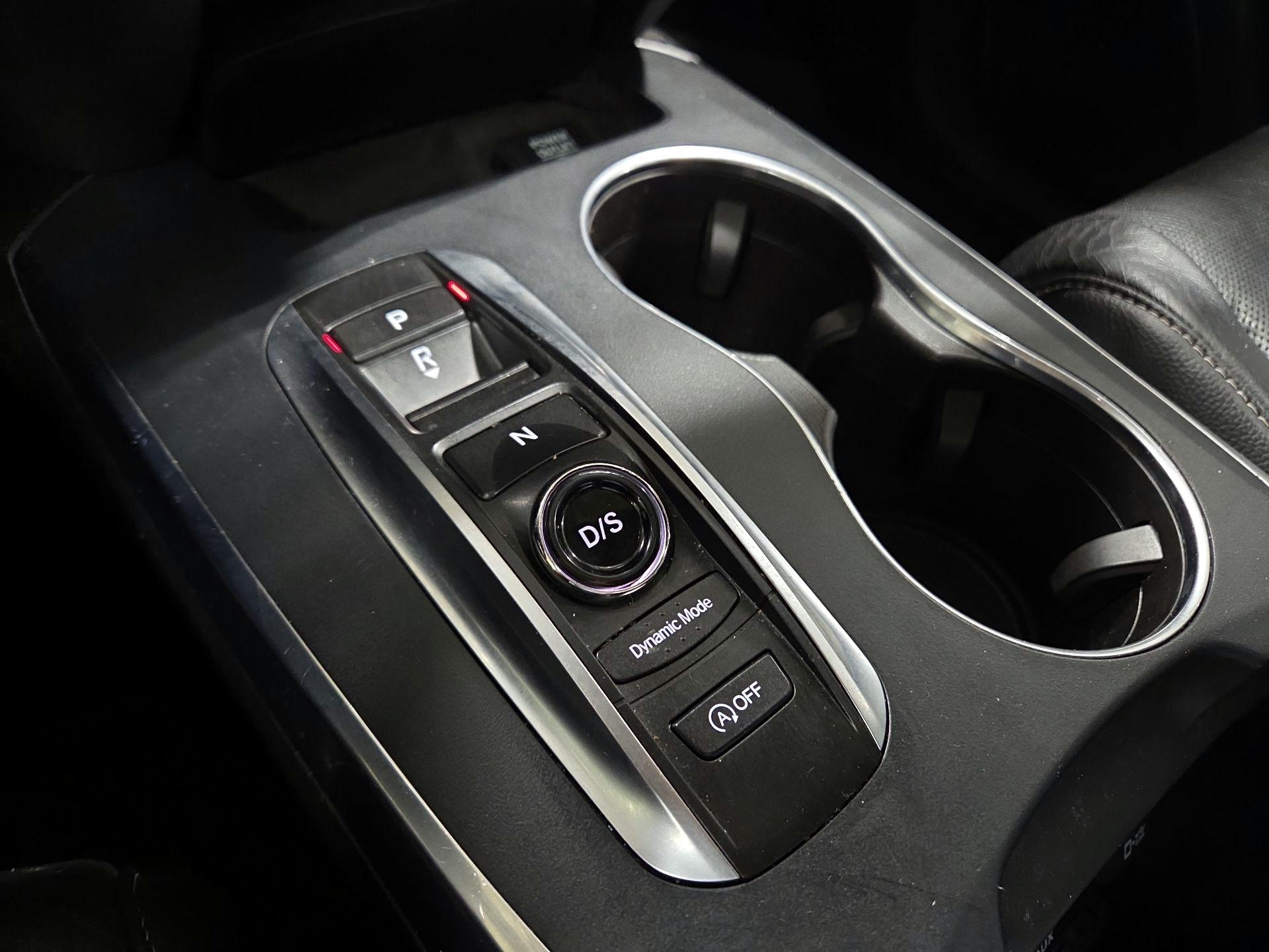 Thumbnail: 2020 Acura MDX - 17