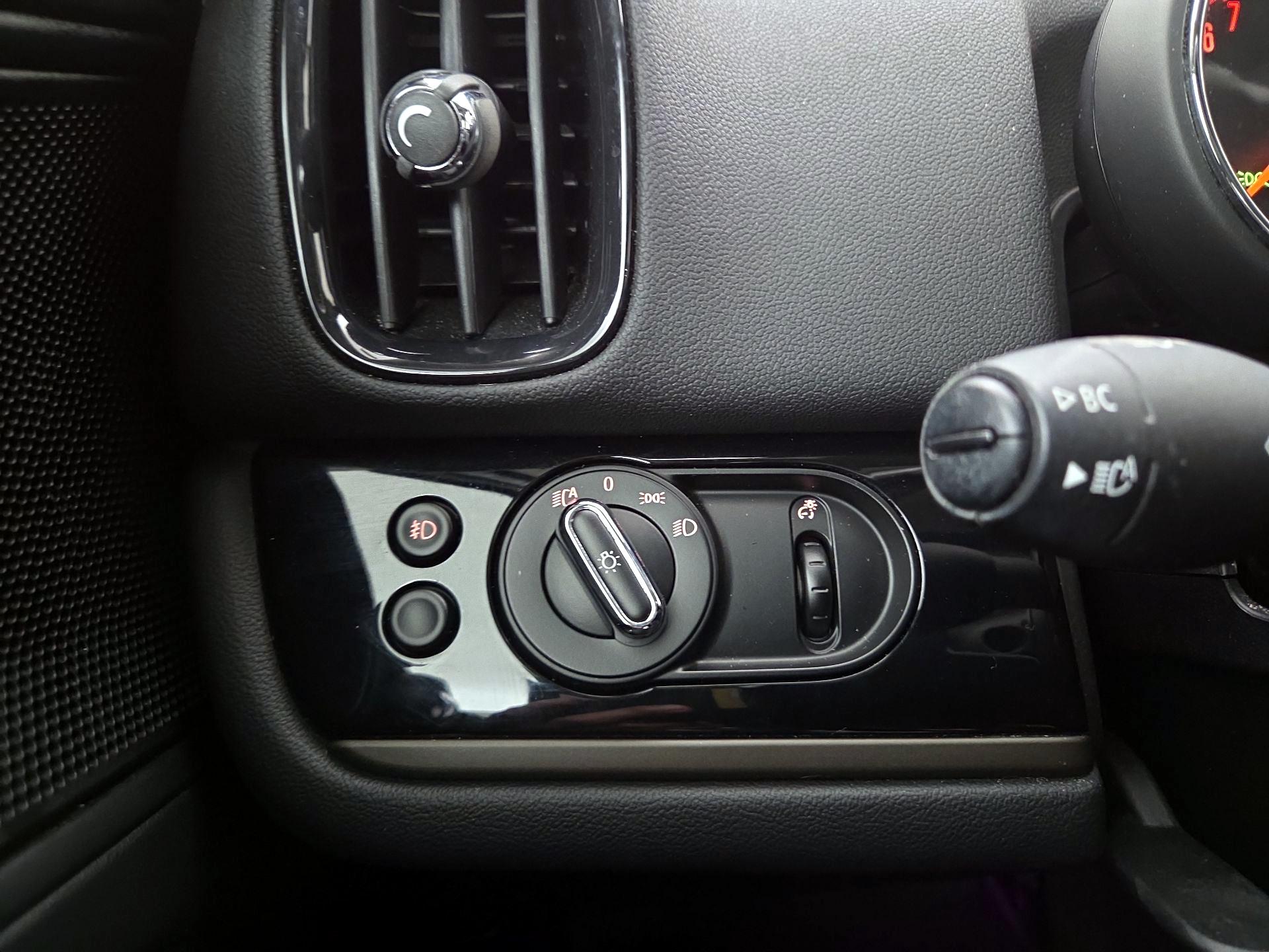 Thumbnail: 2019 MINI Cooper Countryman - 13