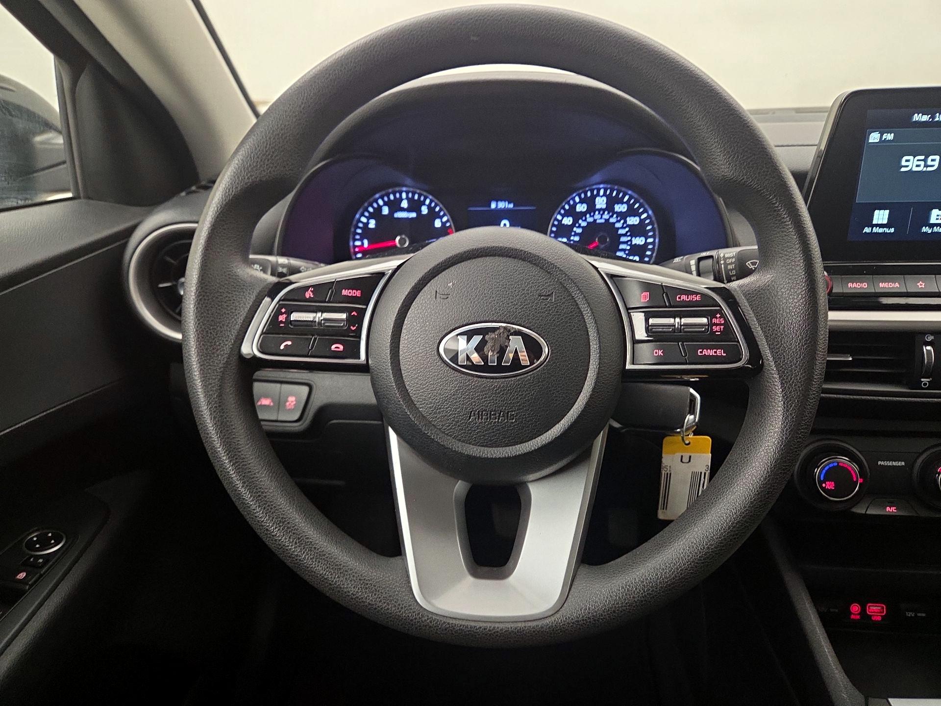 Thumbnail: 2021 Kia Forte - 10