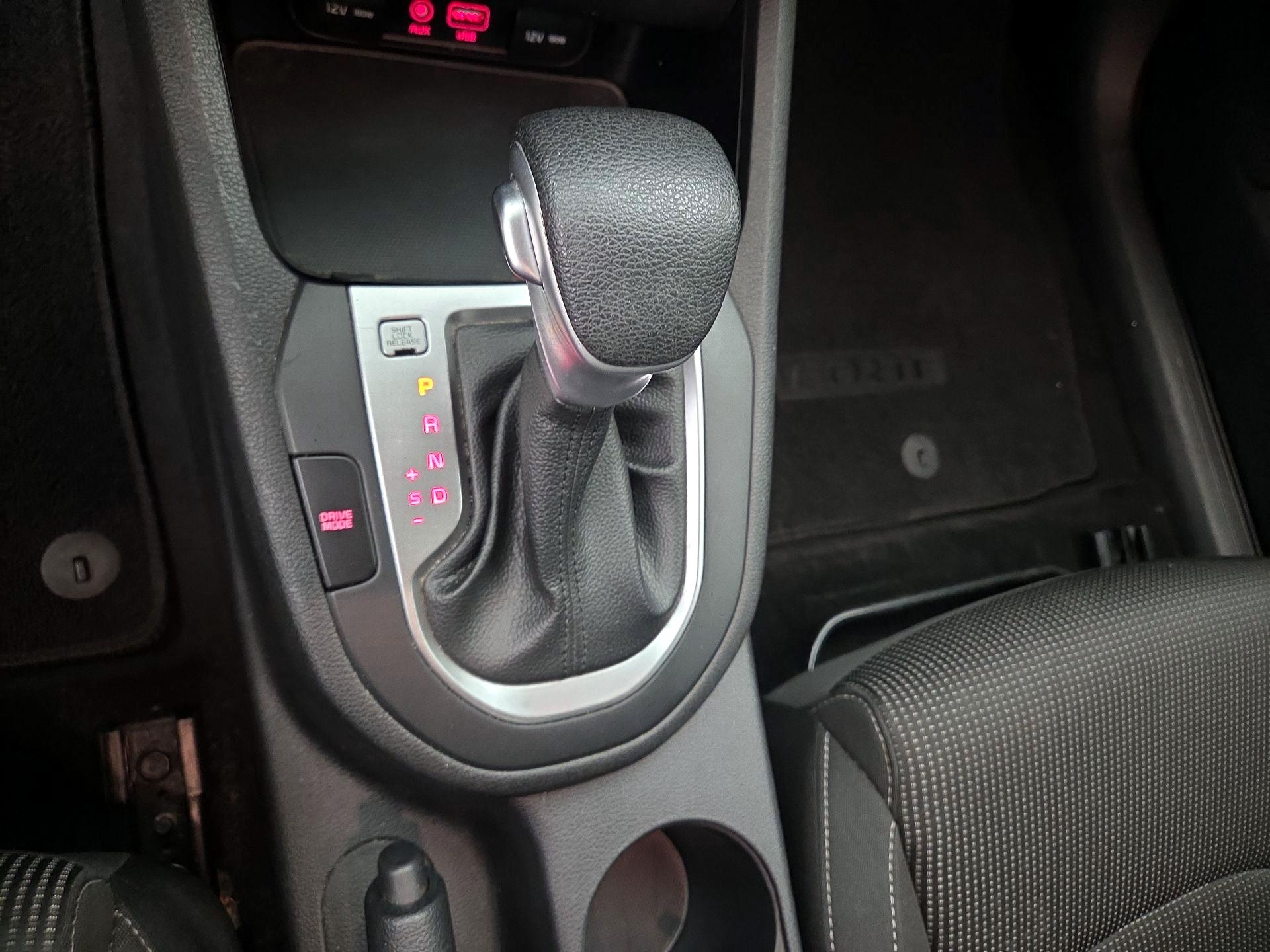 Thumbnail: 2021 Kia Forte - 17