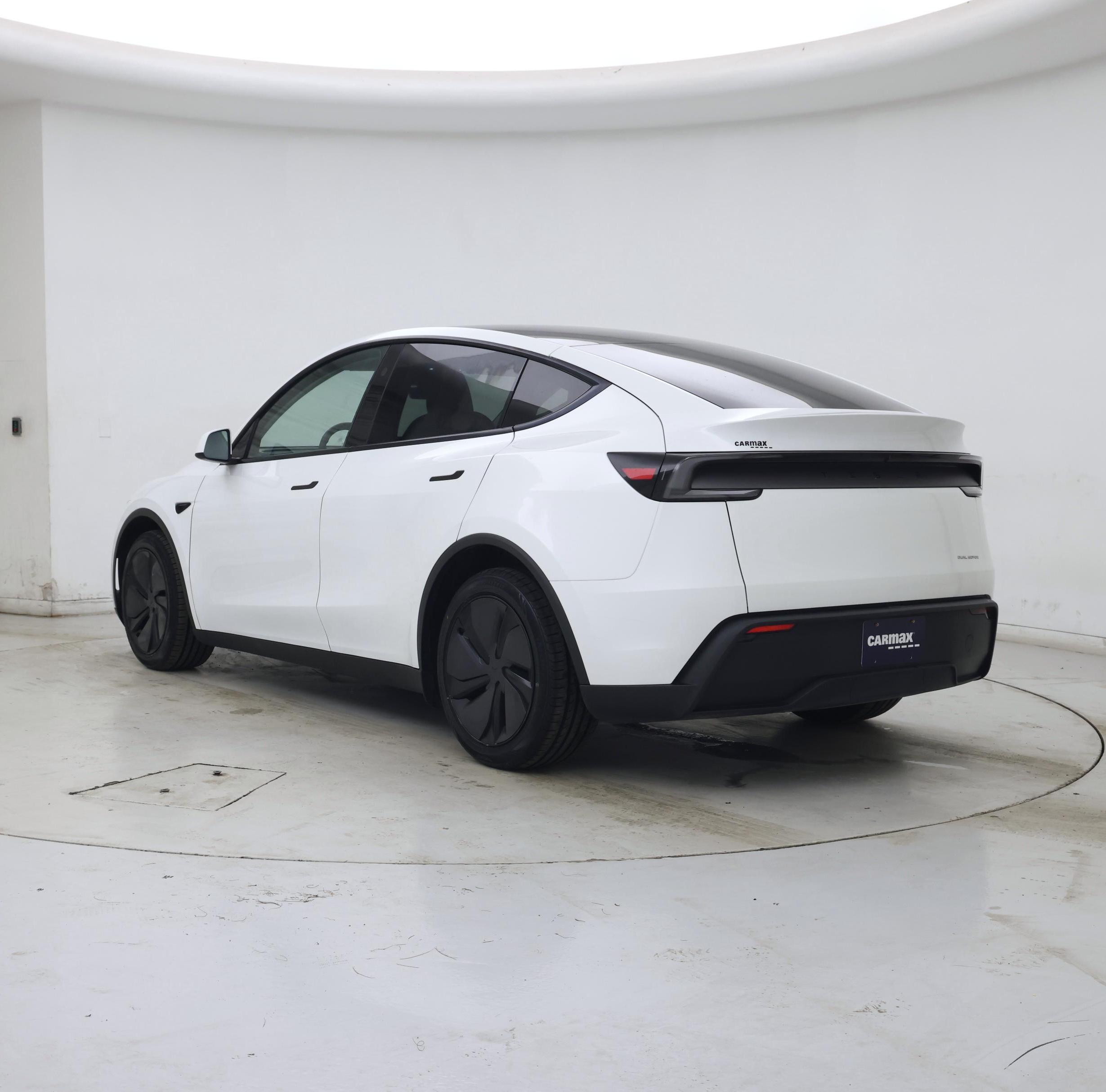 Thumbnail: 2026 Tesla Model Y - 2