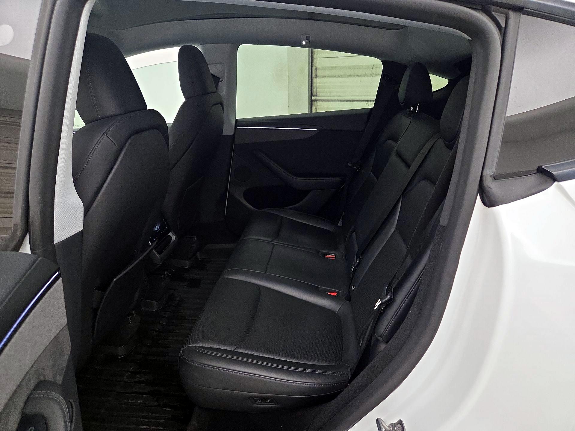 Thumbnail: 2026 Tesla Model Y - 19