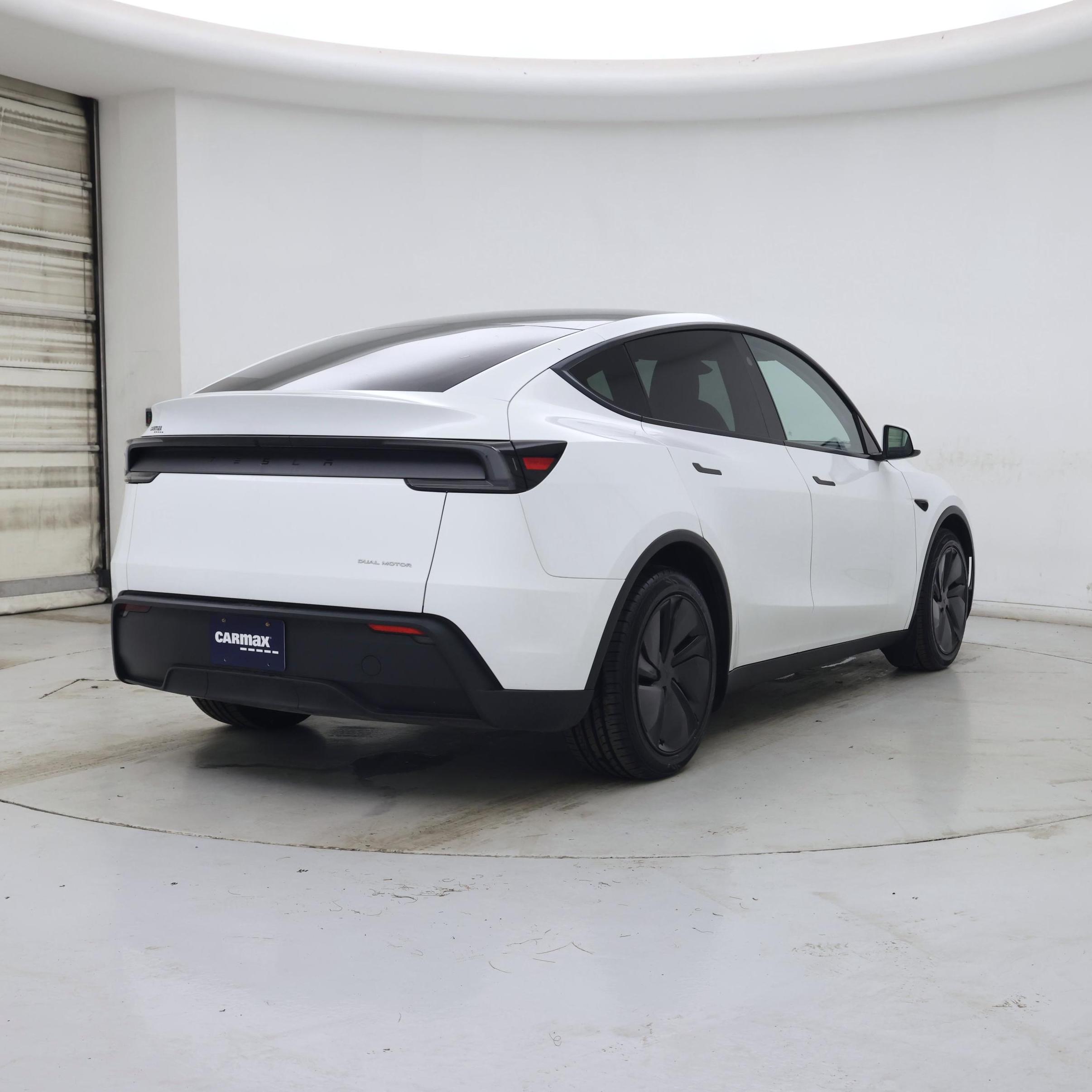 Thumbnail: 2026 Tesla Model Y - 8