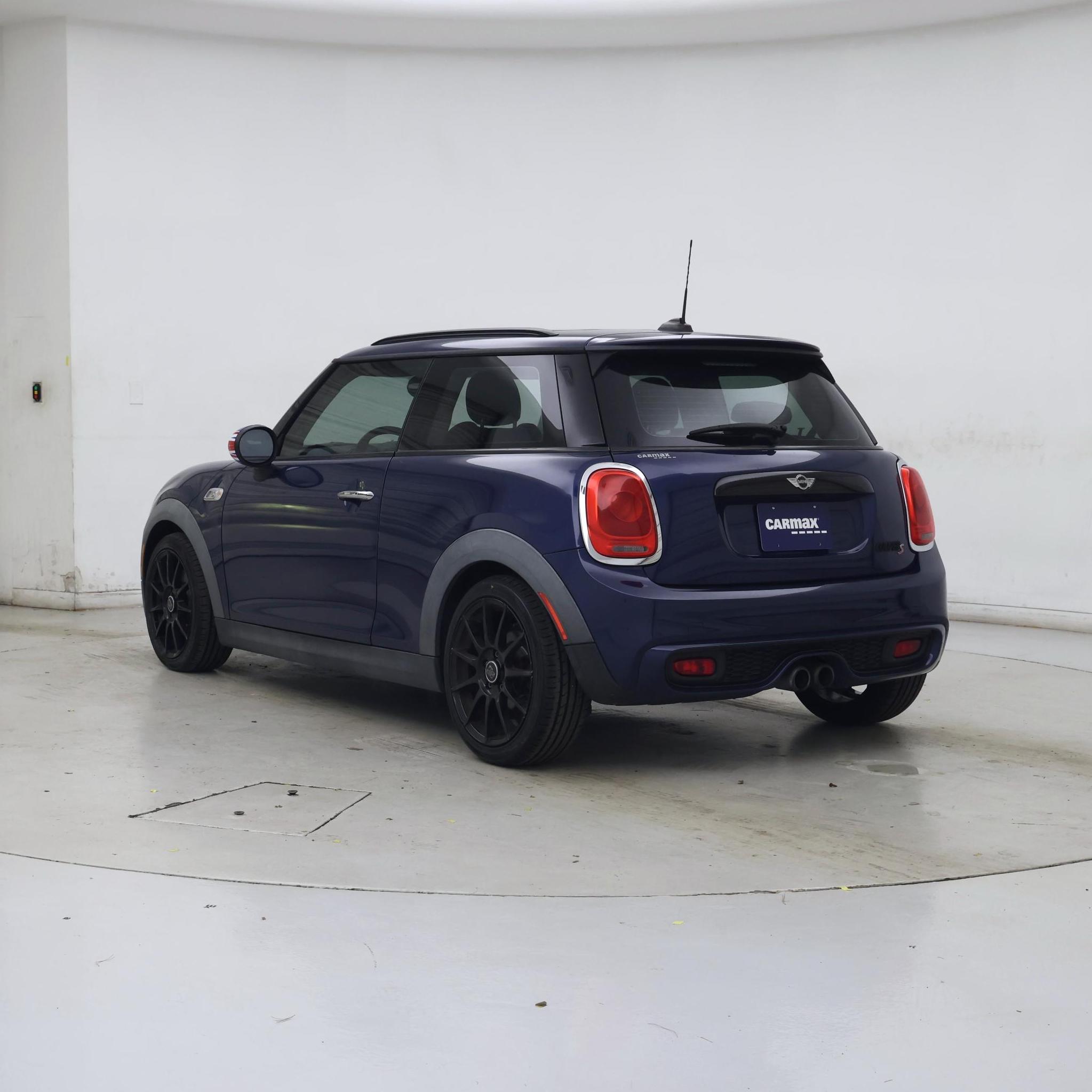 Thumbnail: 2015 MINI Cooper Hardtop - 2