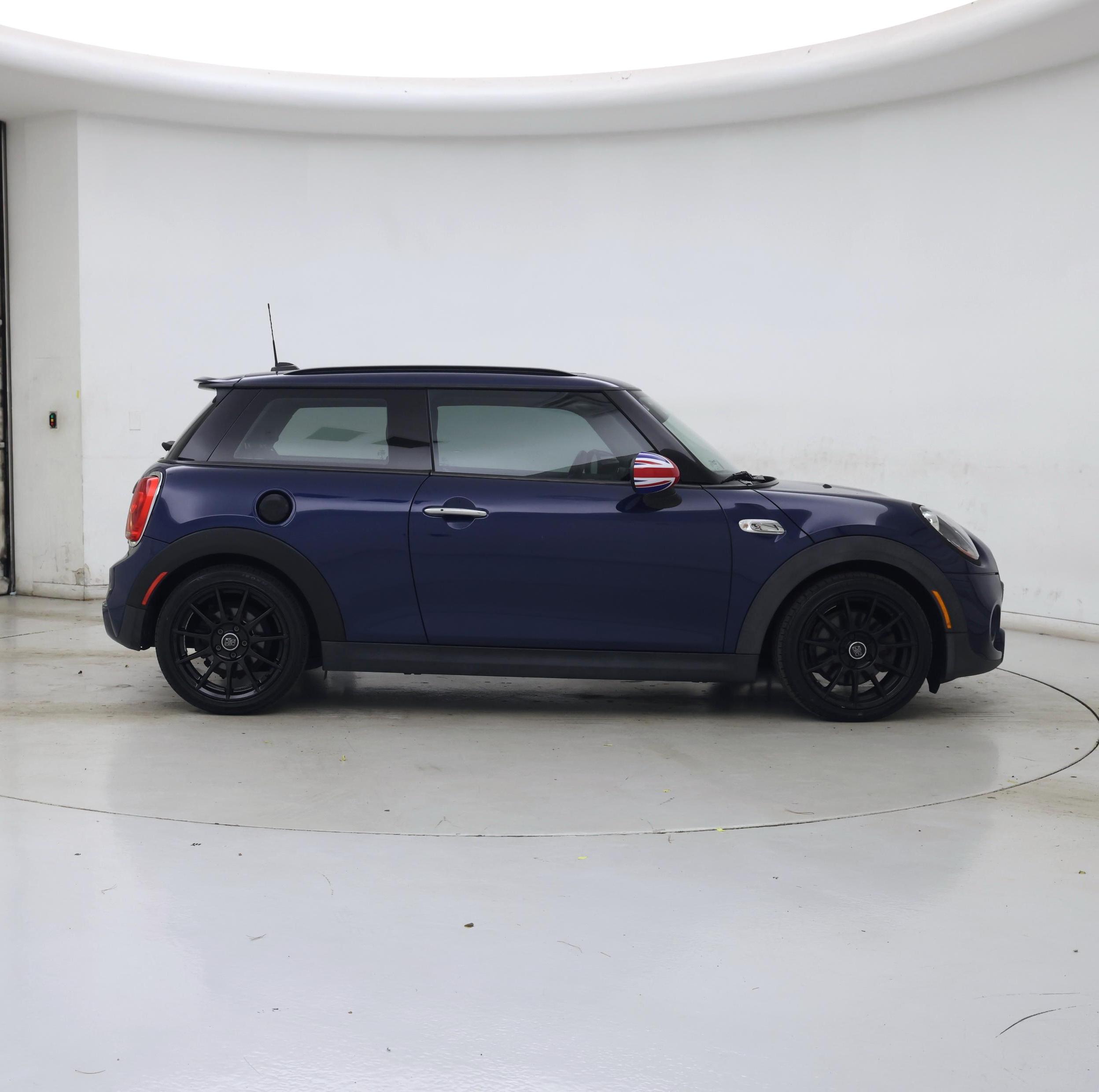 Thumbnail: 2015 MINI Cooper Hardtop - 7