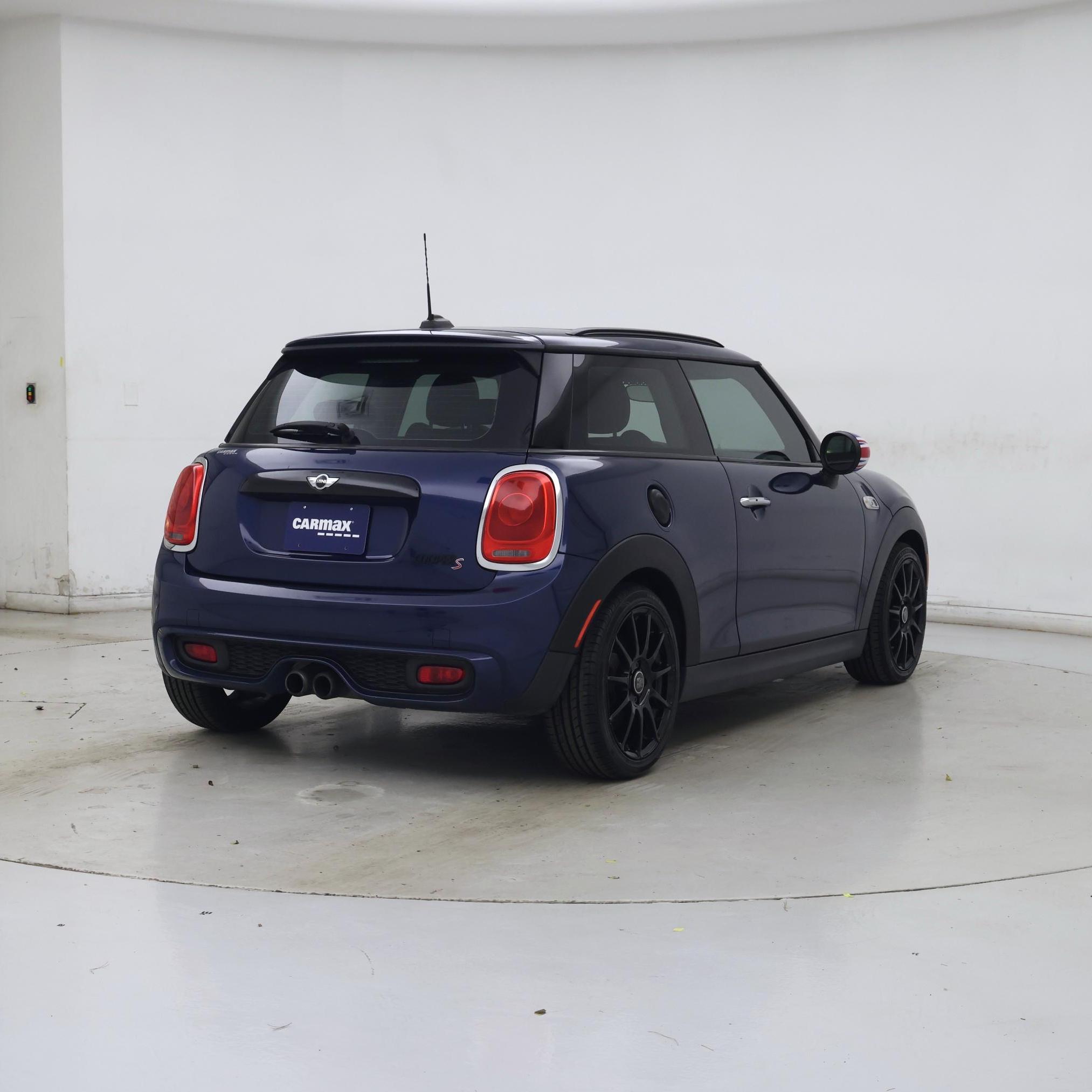 Thumbnail: 2015 MINI Cooper Hardtop - 8