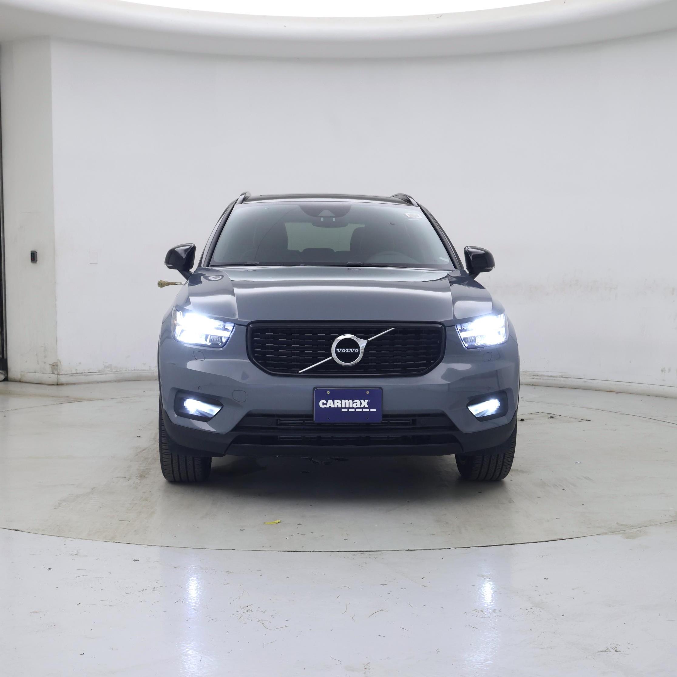 Thumbnail: 2022 Volvo XC40 - 5