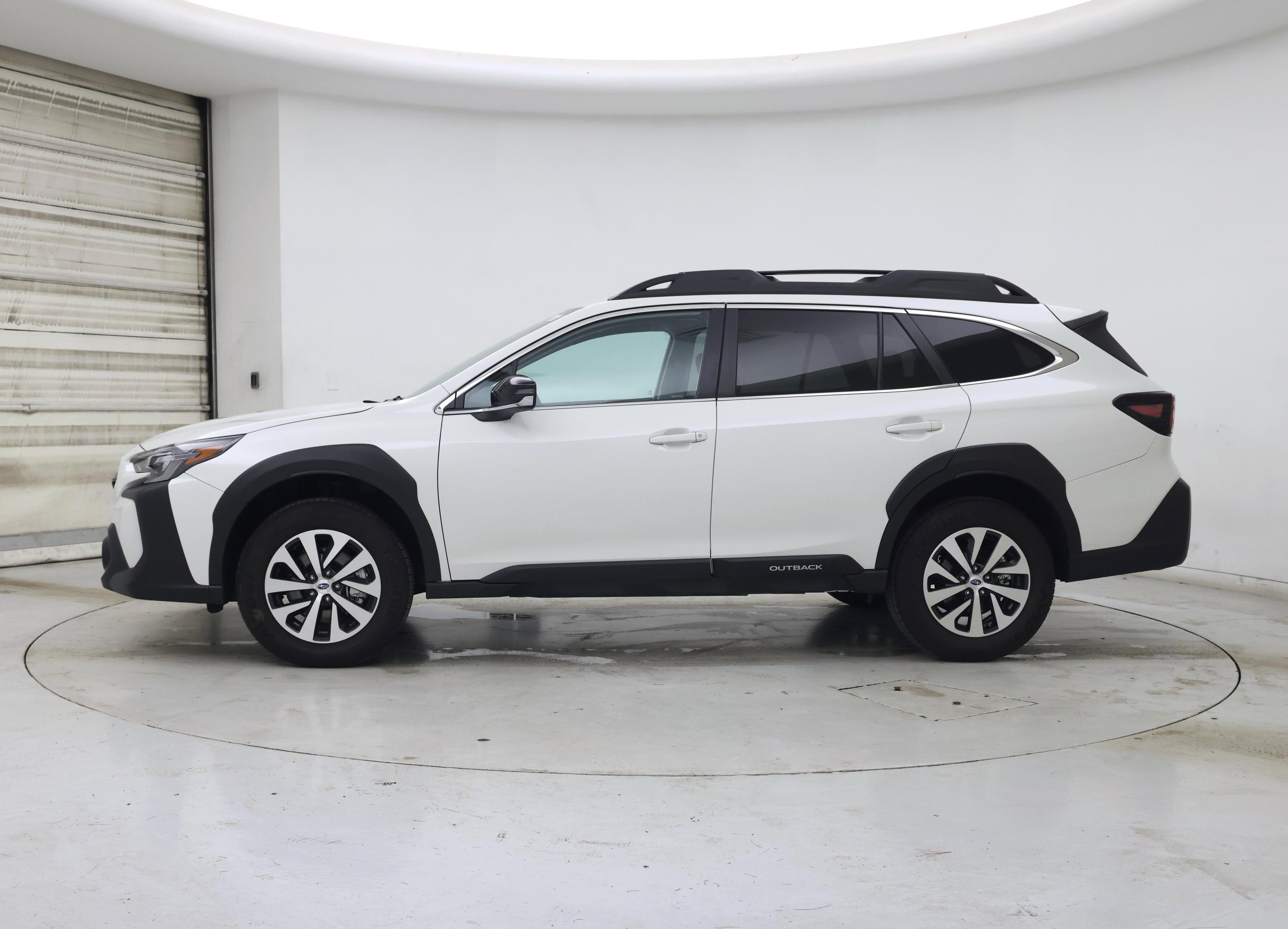 Thumbnail: 2025 Subaru Outback - 3