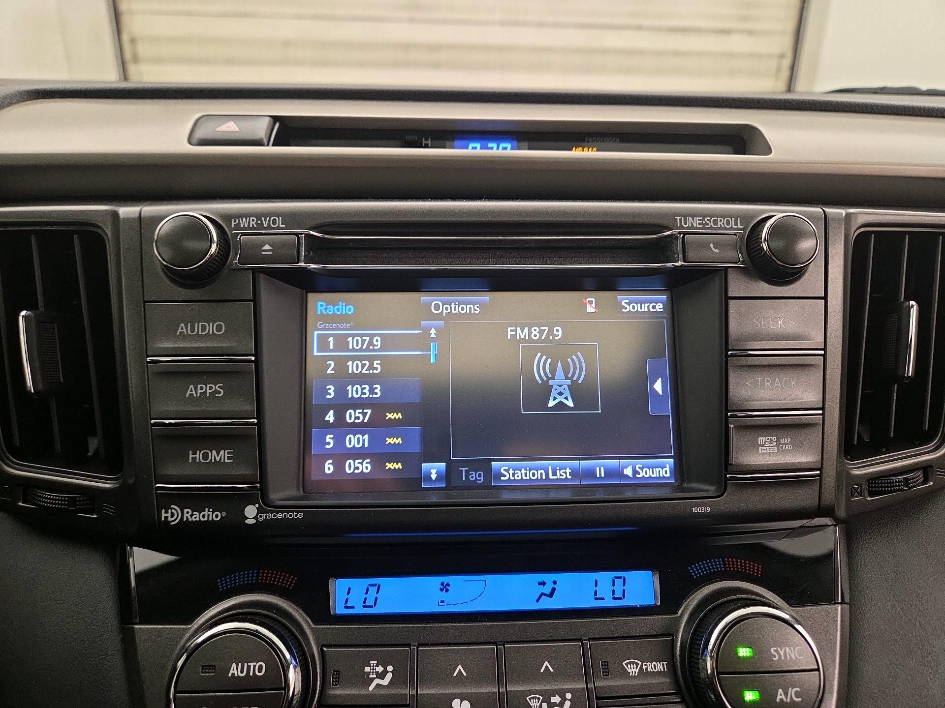 Thumbnail: 2015 Toyota RAV4 - 15