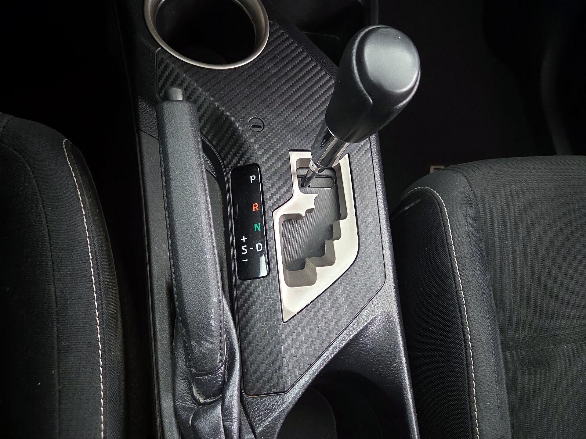 Thumbnail: 2015 Toyota RAV4 - 17