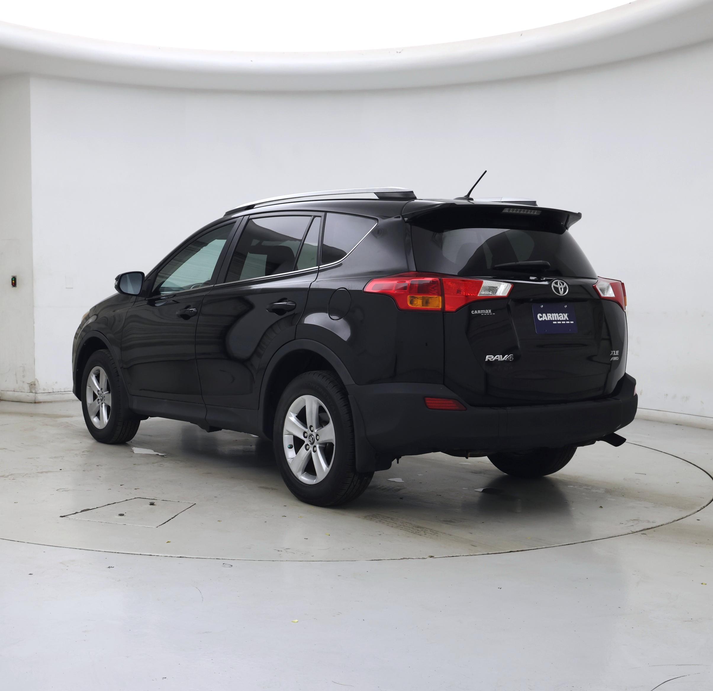 Thumbnail: 2015 Toyota RAV4 - 2