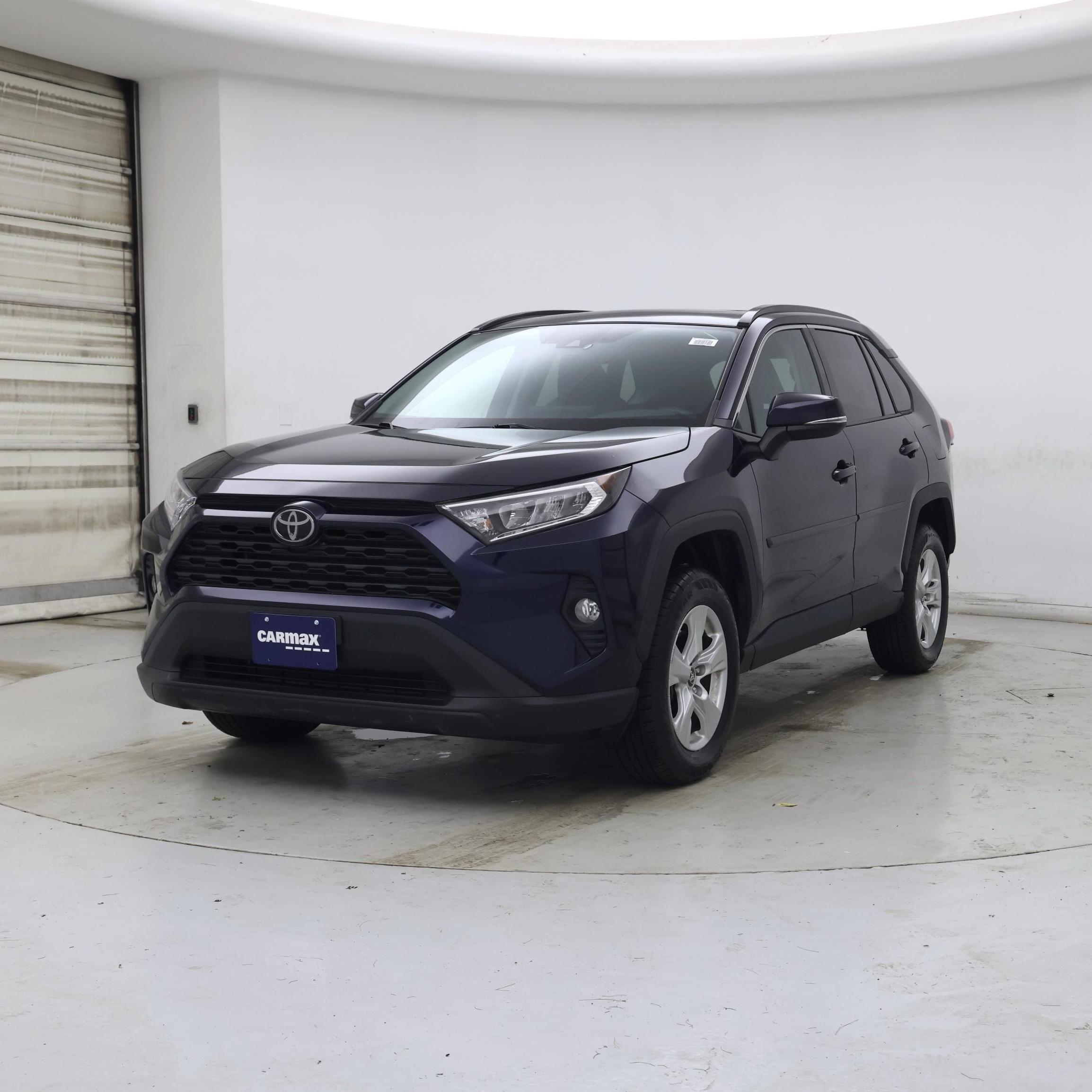 Thumbnail: 2019 Toyota RAV4 - 4