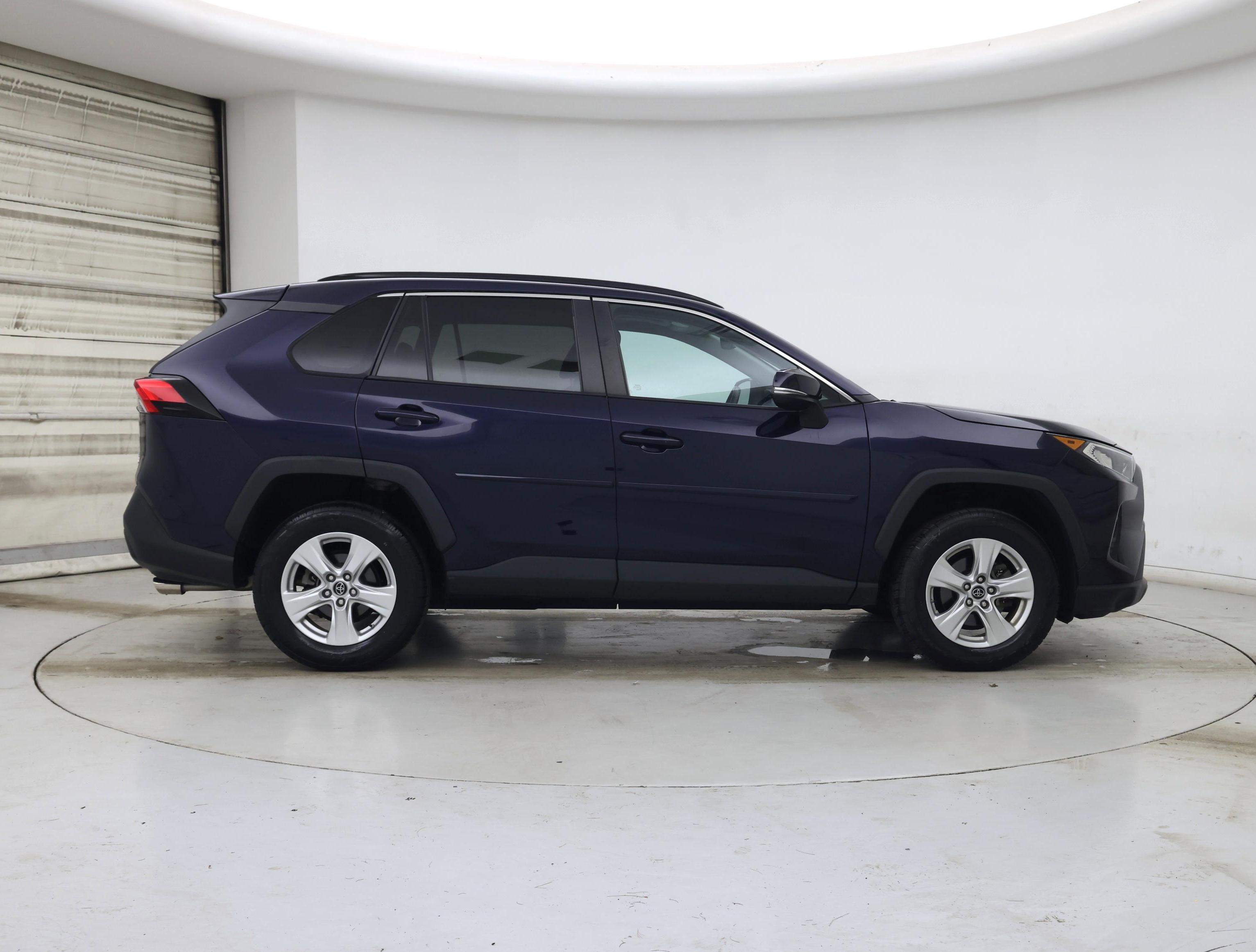 Thumbnail: 2019 Toyota RAV4 - 7