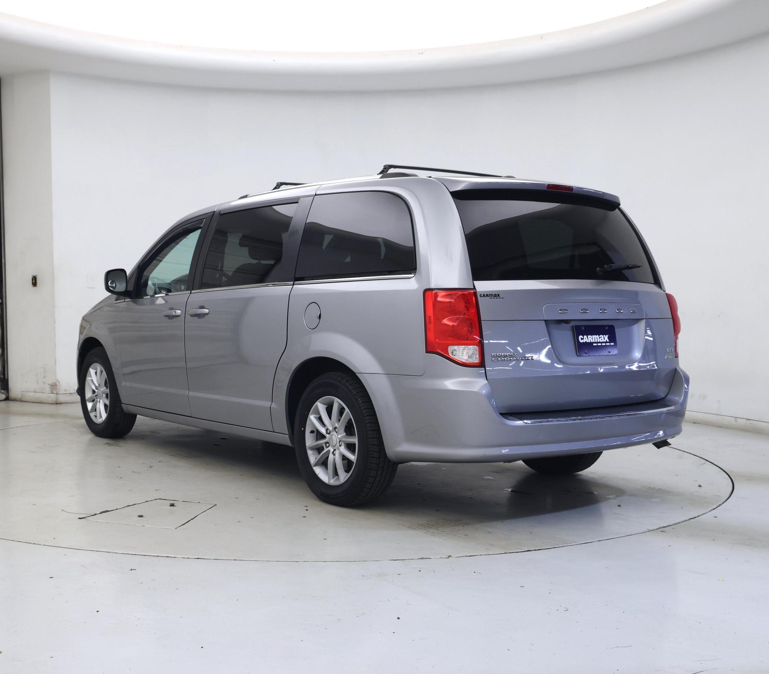 Thumbnail: 2019 Dodge Grand Caravan - 2