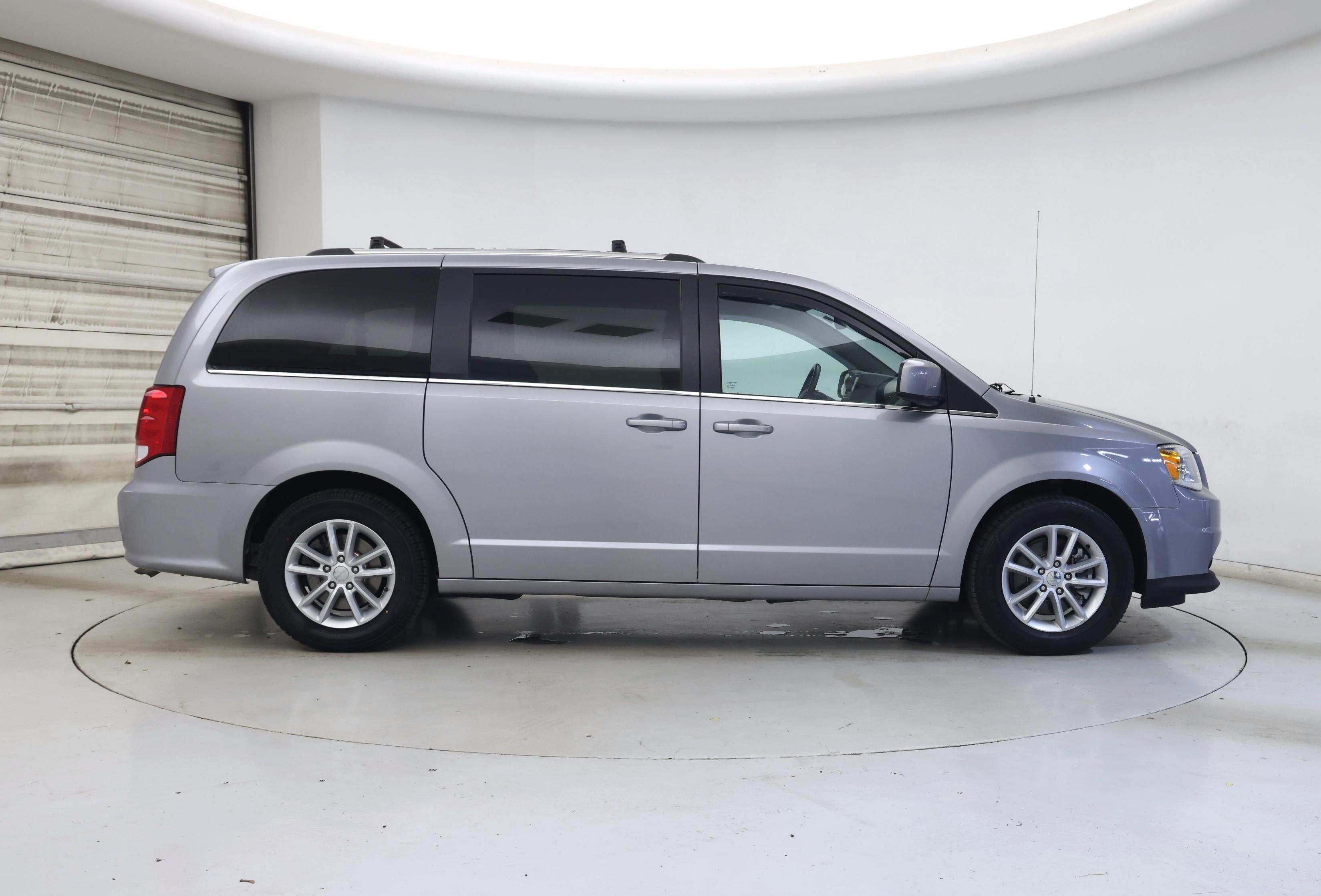 Thumbnail: 2019 Dodge Grand Caravan - 7