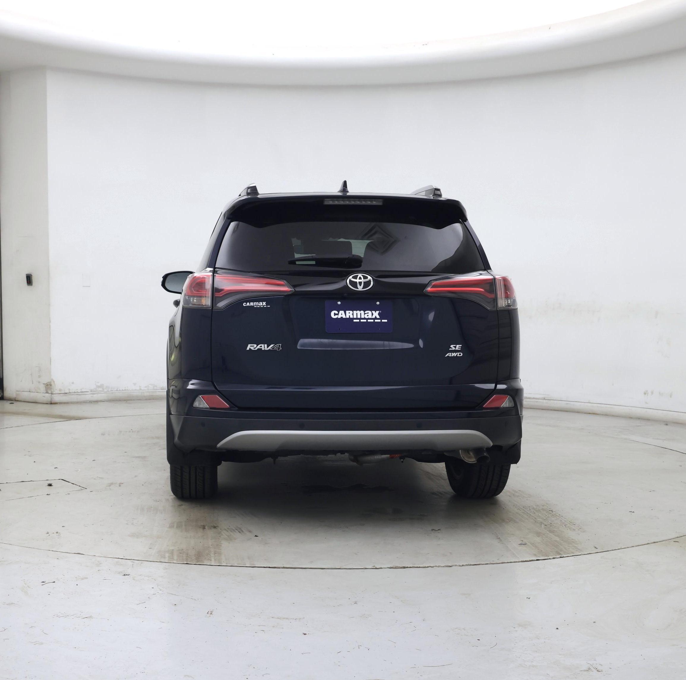 Thumbnail: 2018 Toyota RAV4 - 6