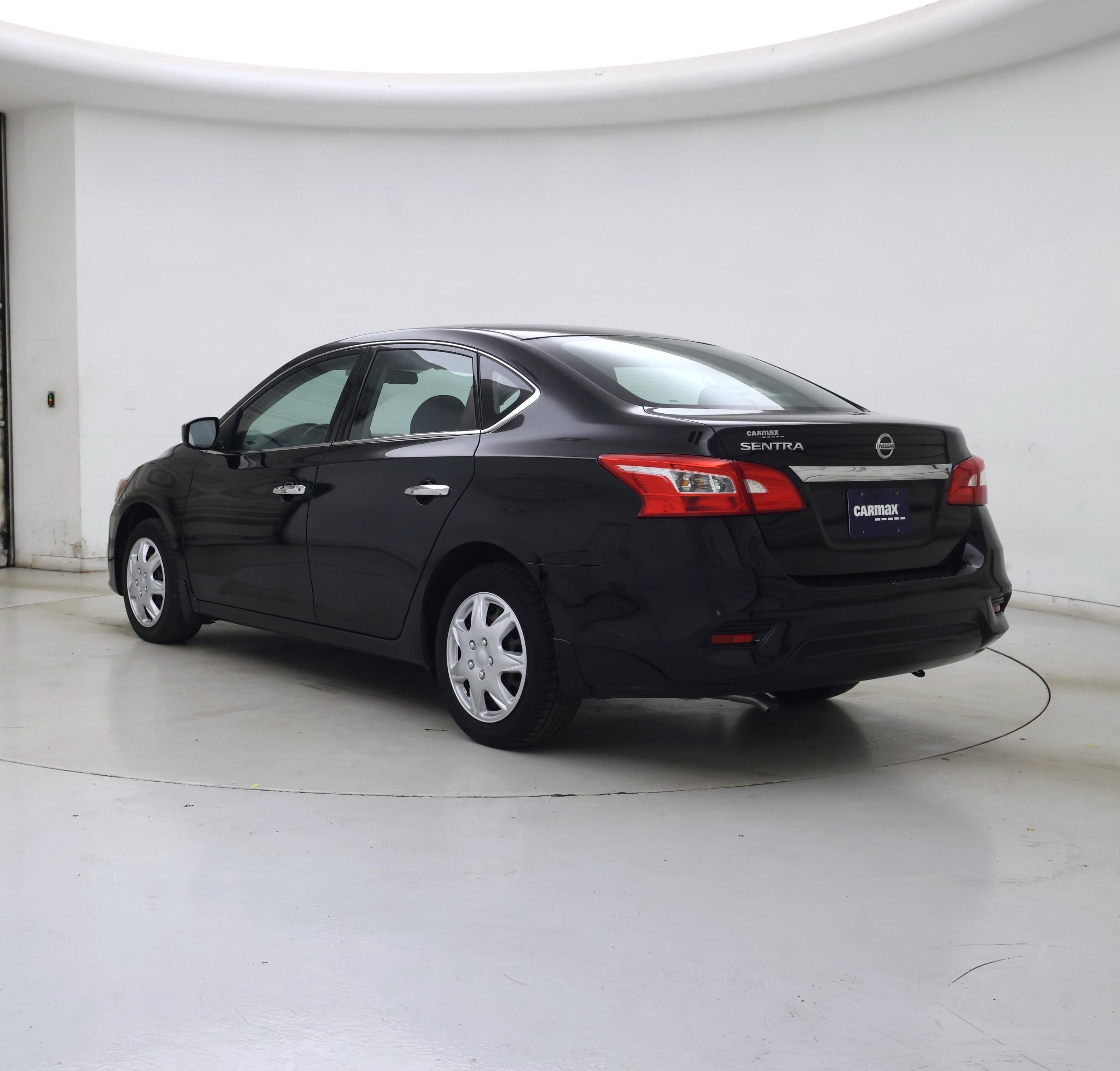 Thumbnail: 2017 Nissan Sentra - 2