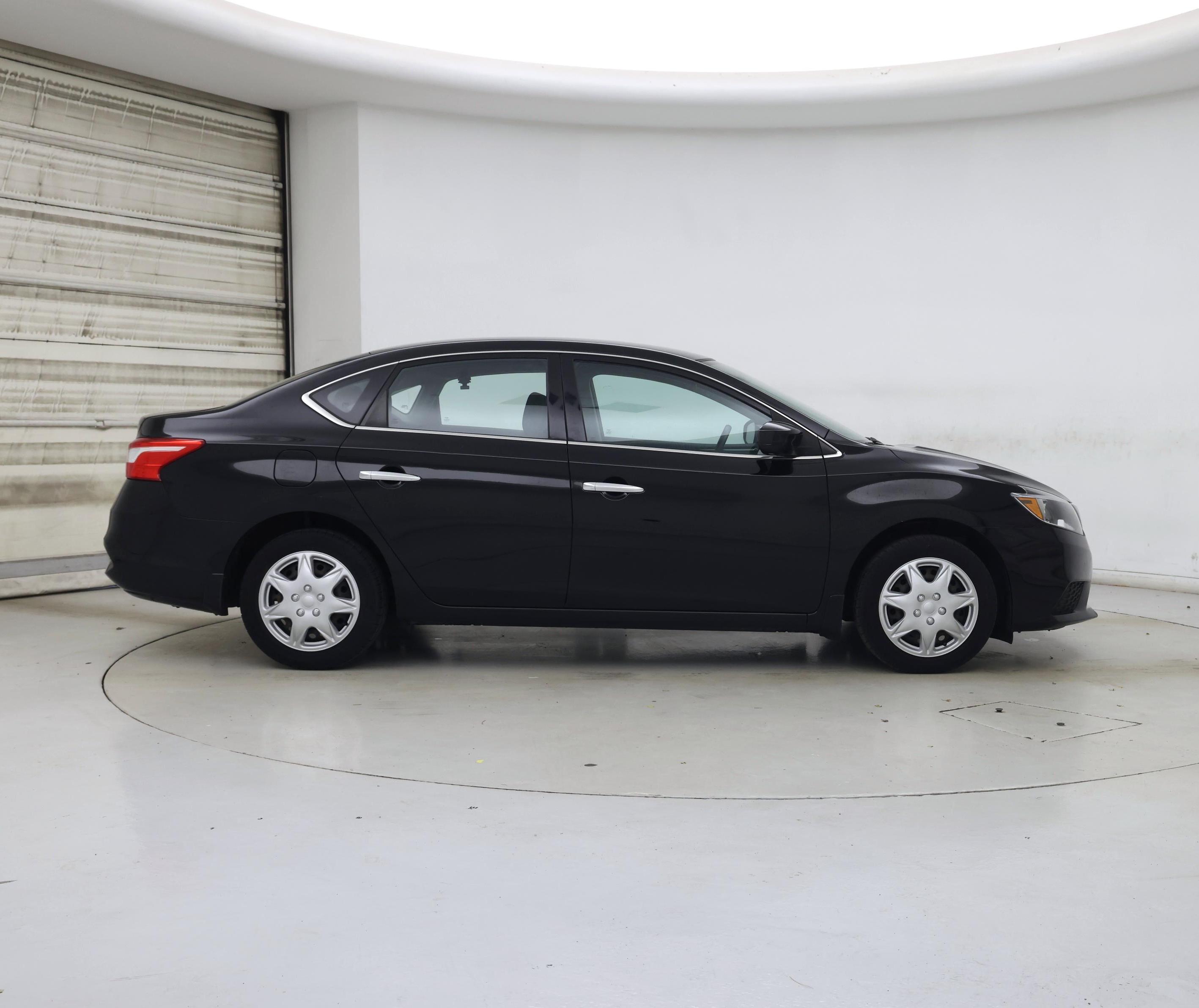 Thumbnail: 2017 Nissan Sentra - 7