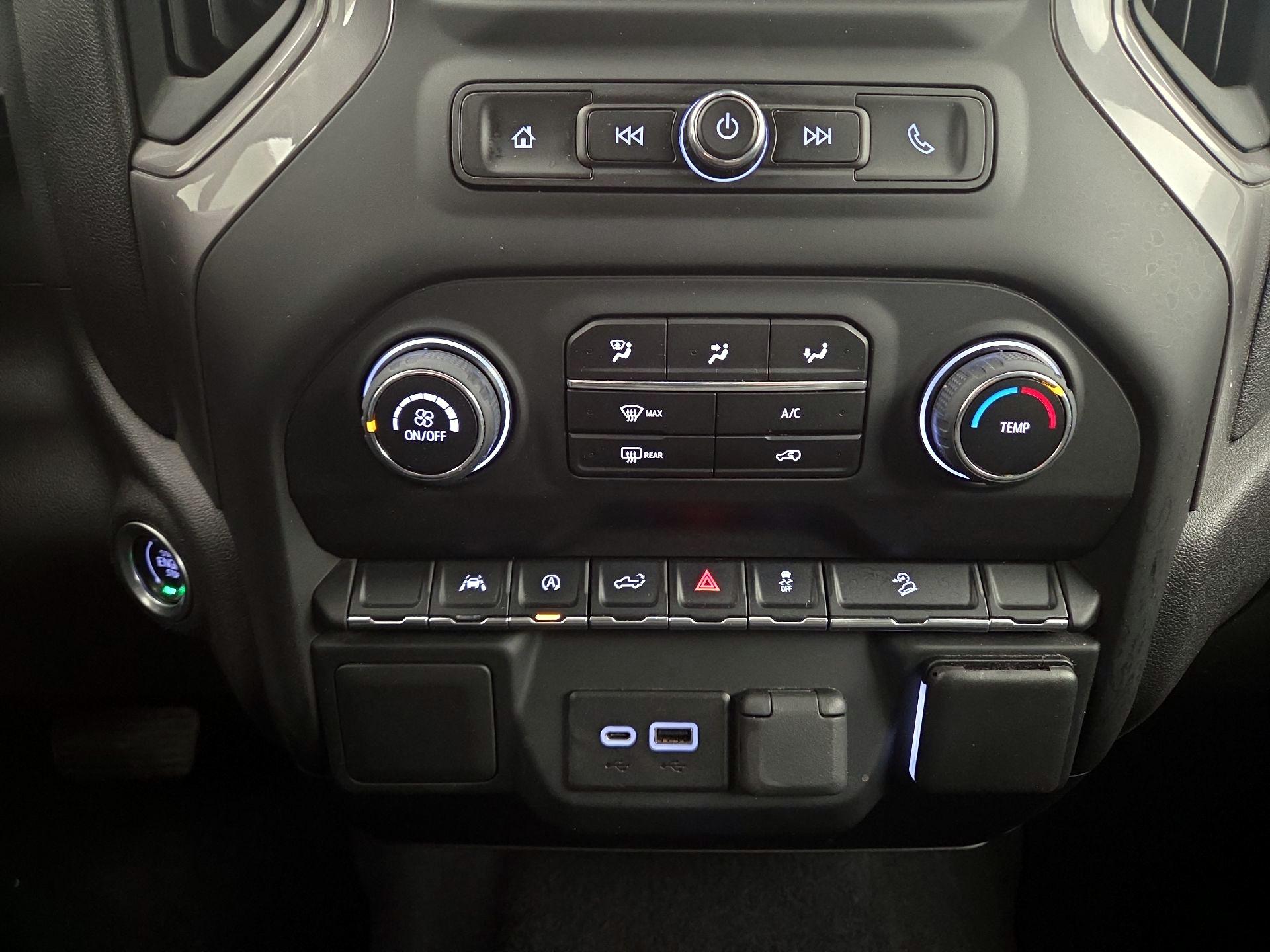 Thumbnail: 2022 Chevrolet Silverado 1500 - 16