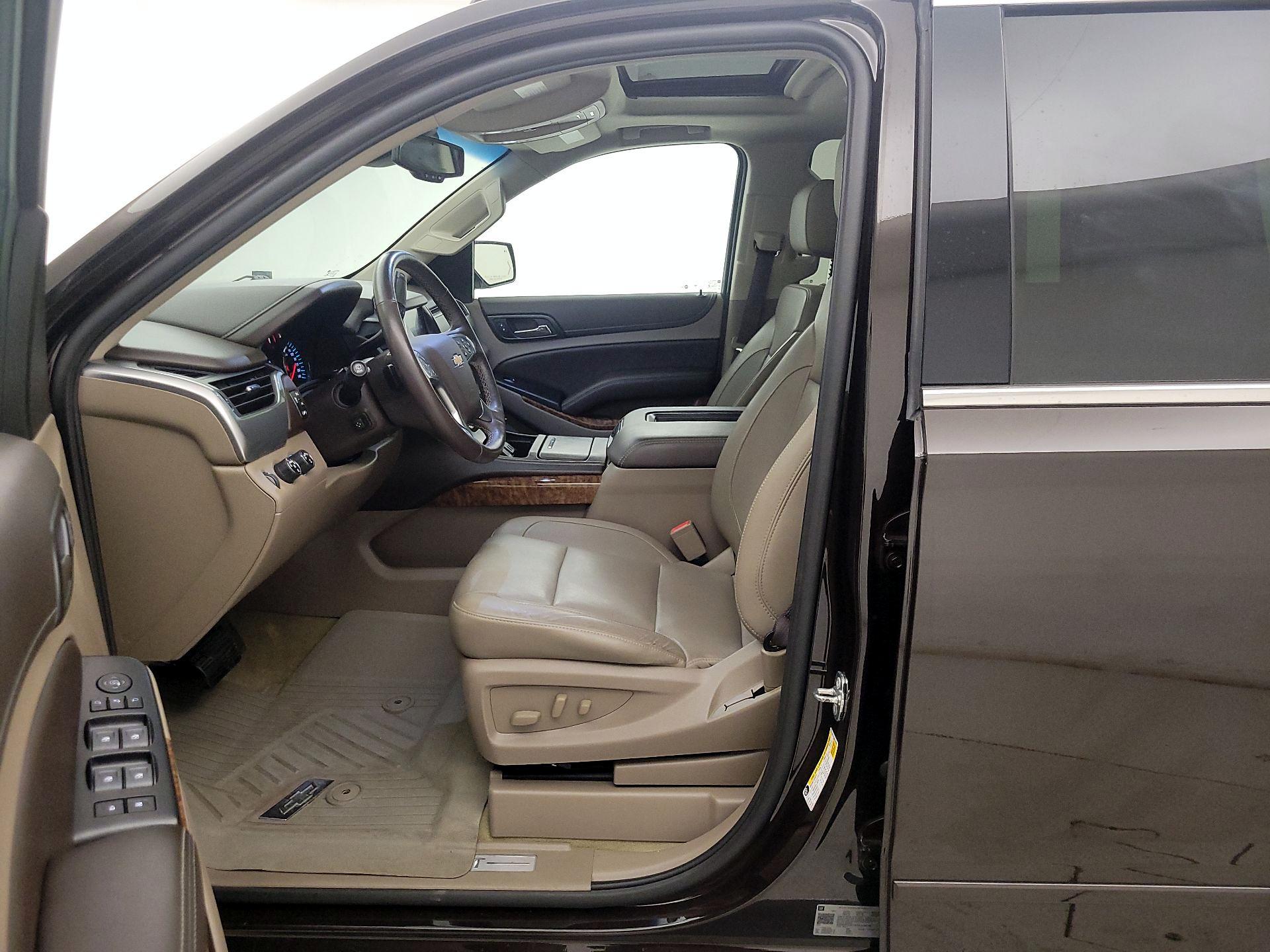 Thumbnail: 2018 Chevrolet Tahoe - 11