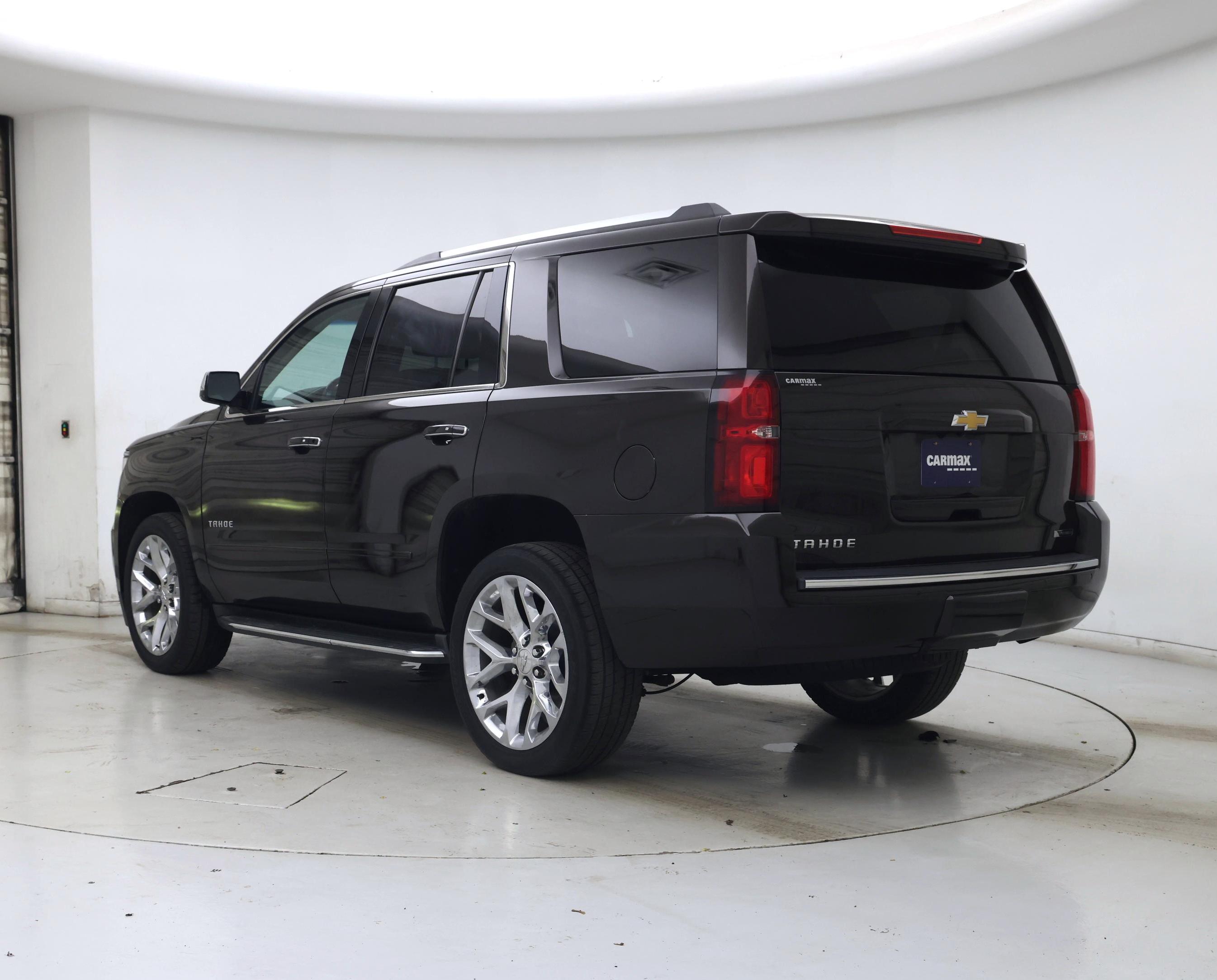 Thumbnail: 2018 Chevrolet Tahoe - 2