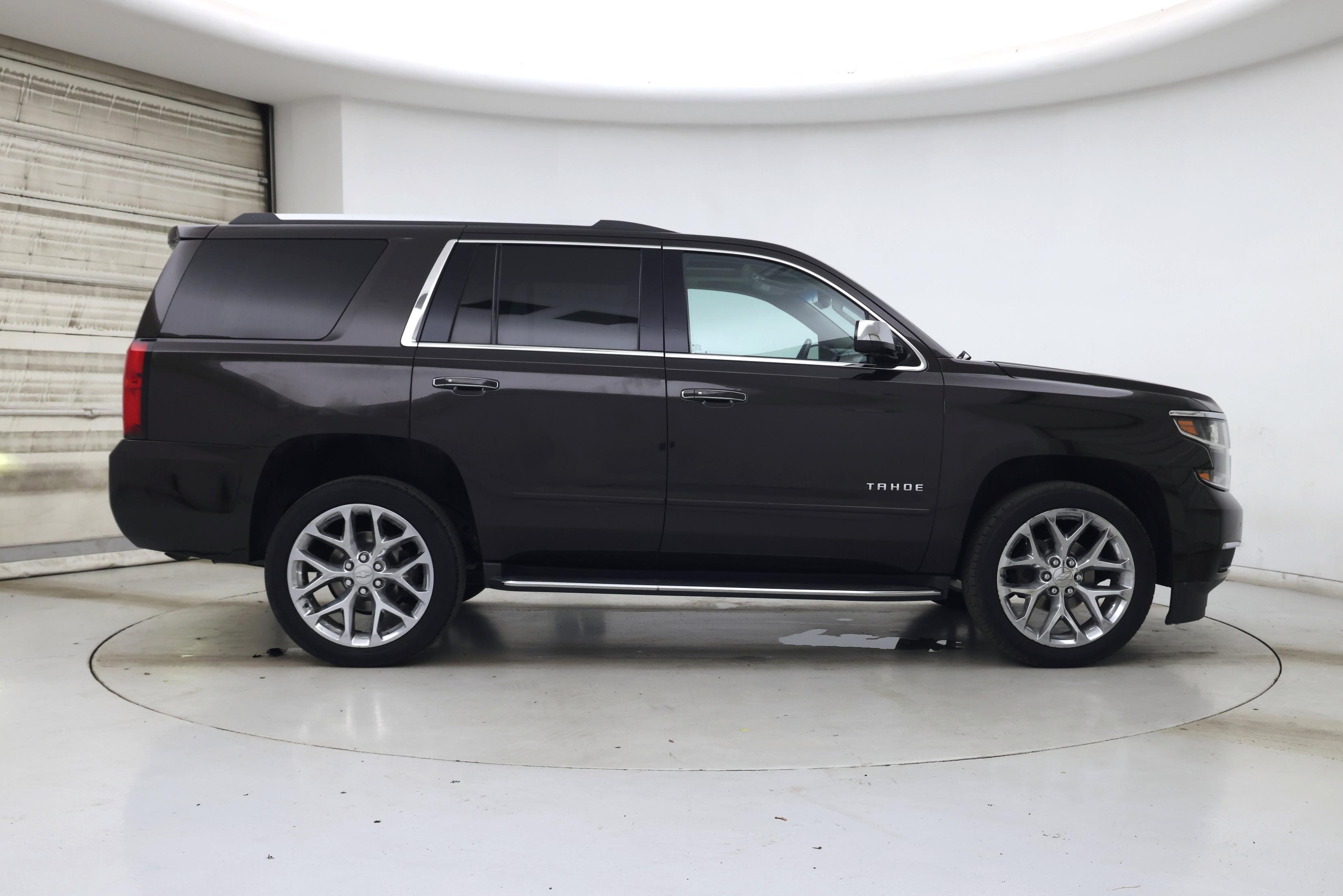 Thumbnail: 2018 Chevrolet Tahoe - 7