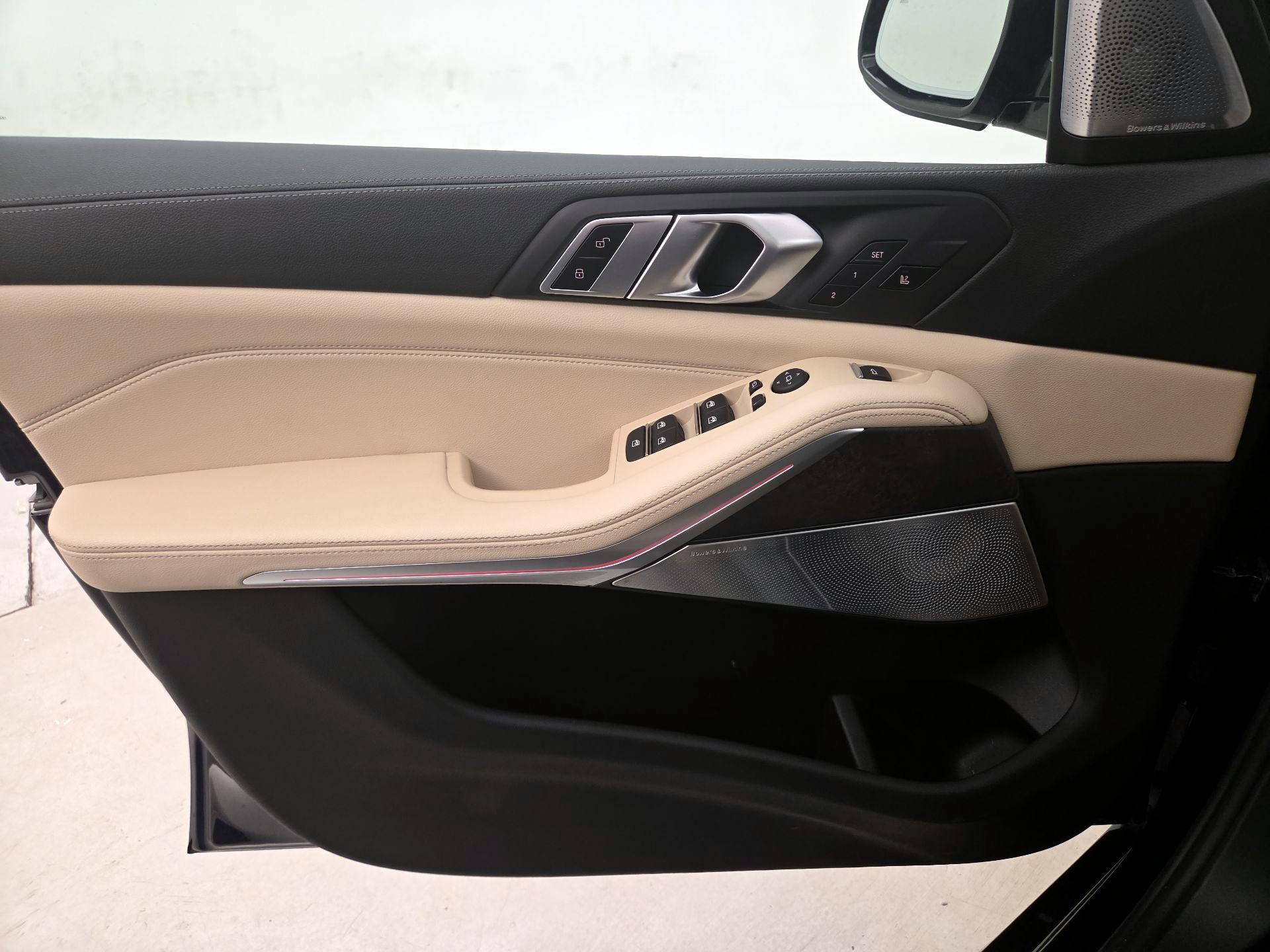 Thumbnail: 2021 BMW X5 - 12