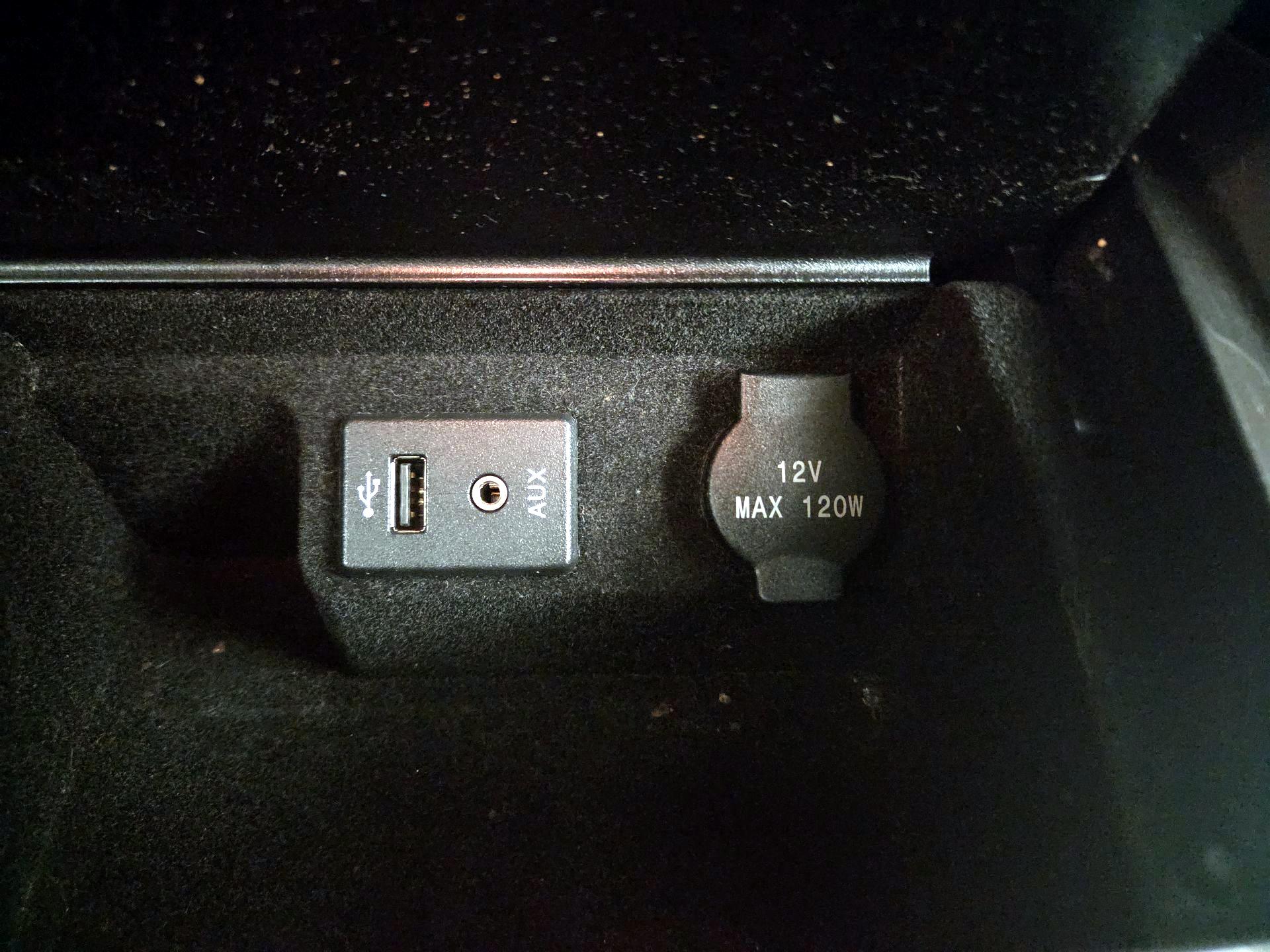 Thumbnail: 2014 Nissan Altima - 18