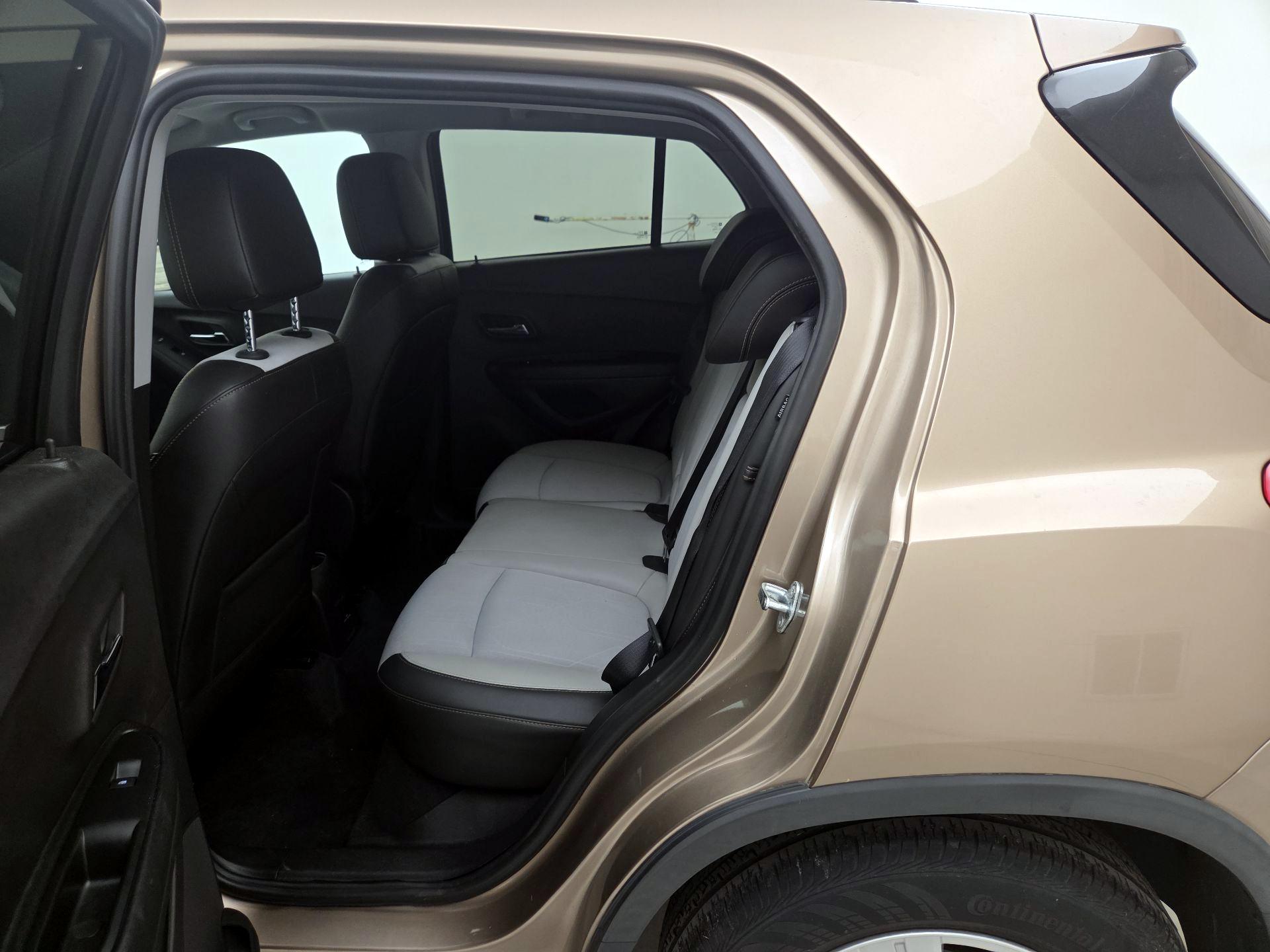 Thumbnail: 2018 Chevrolet Trax - 19