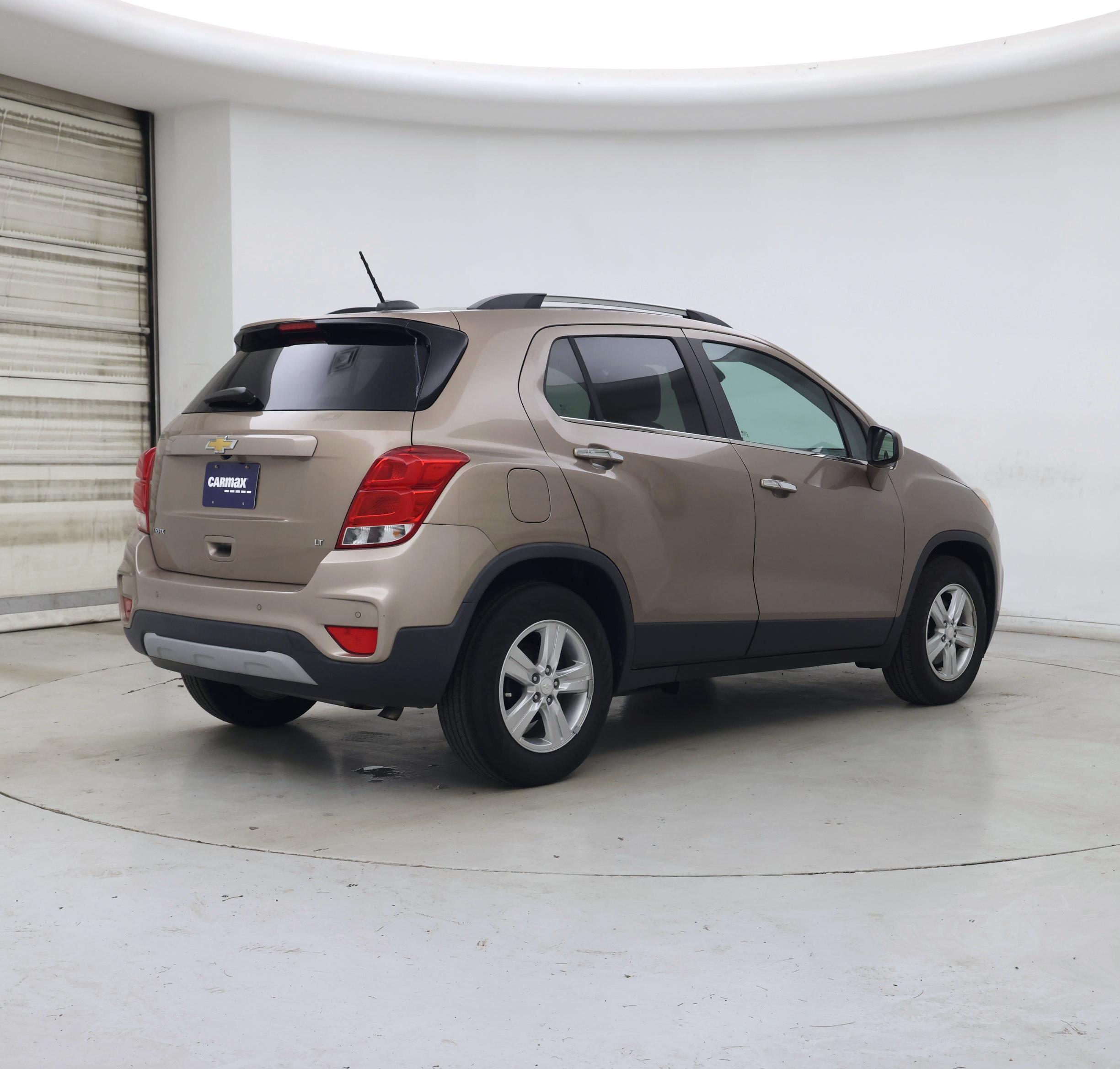 Thumbnail: 2018 Chevrolet Trax - 8