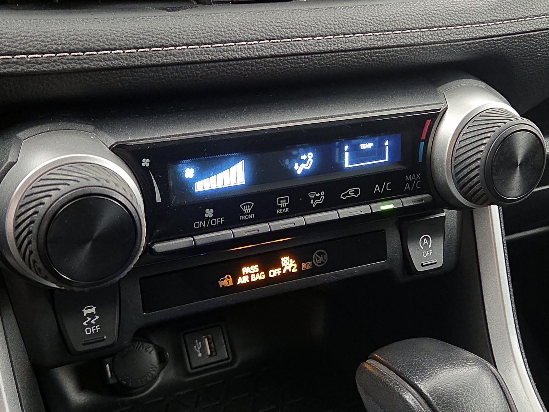 Thumbnail: 2023 Toyota RAV4 - 17