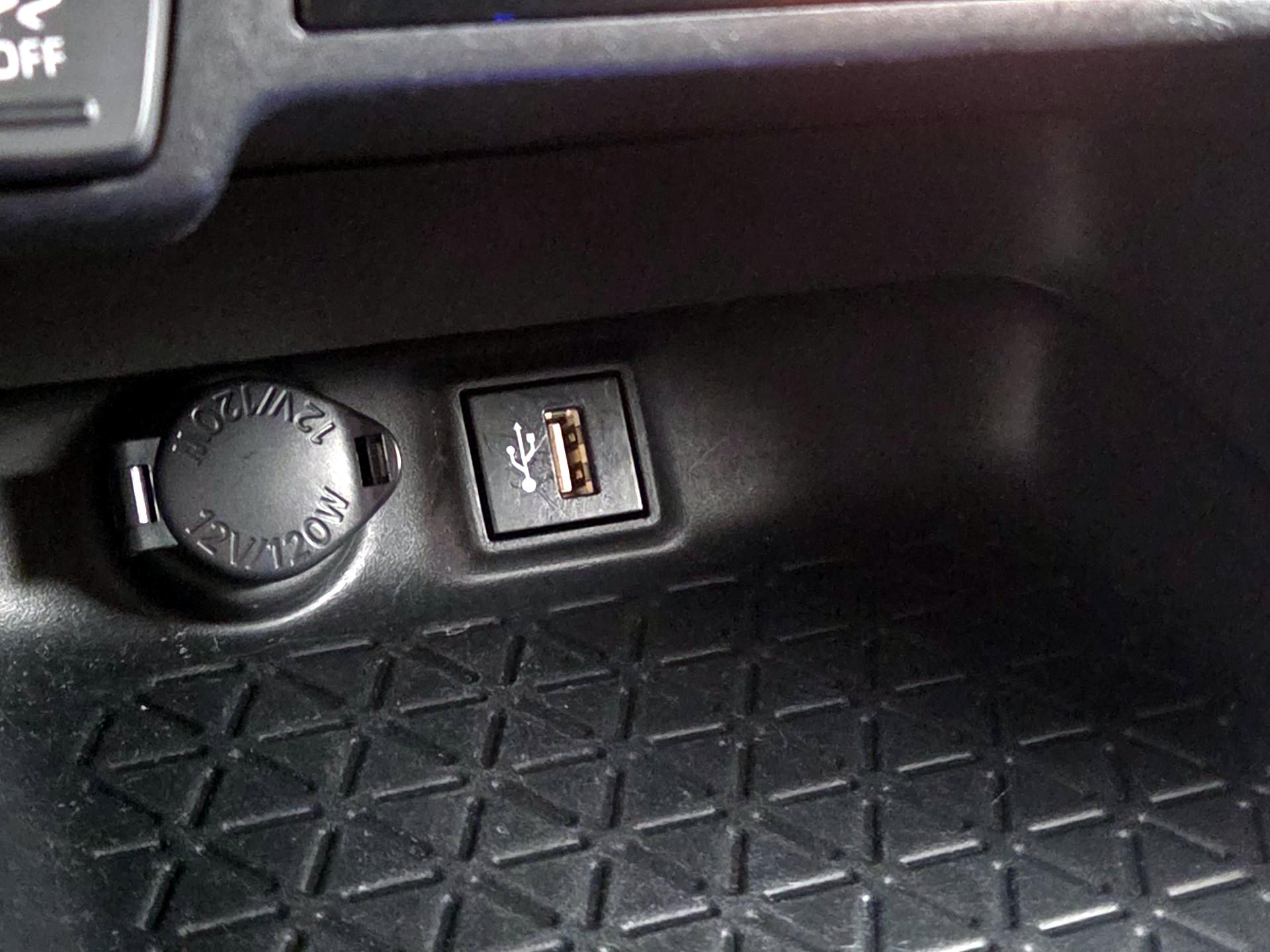 Thumbnail: 2023 Toyota RAV4 - 19