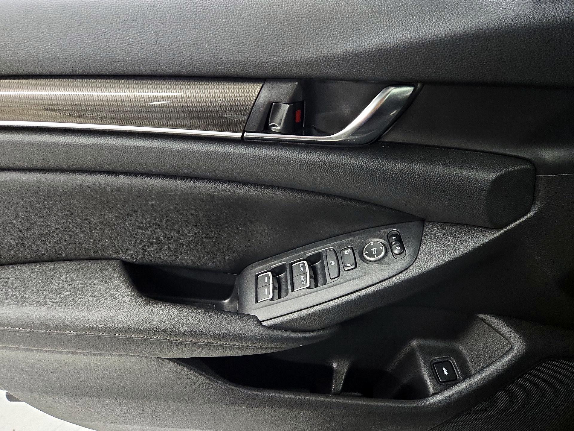 Thumbnail: 2020 Honda Accord - 12