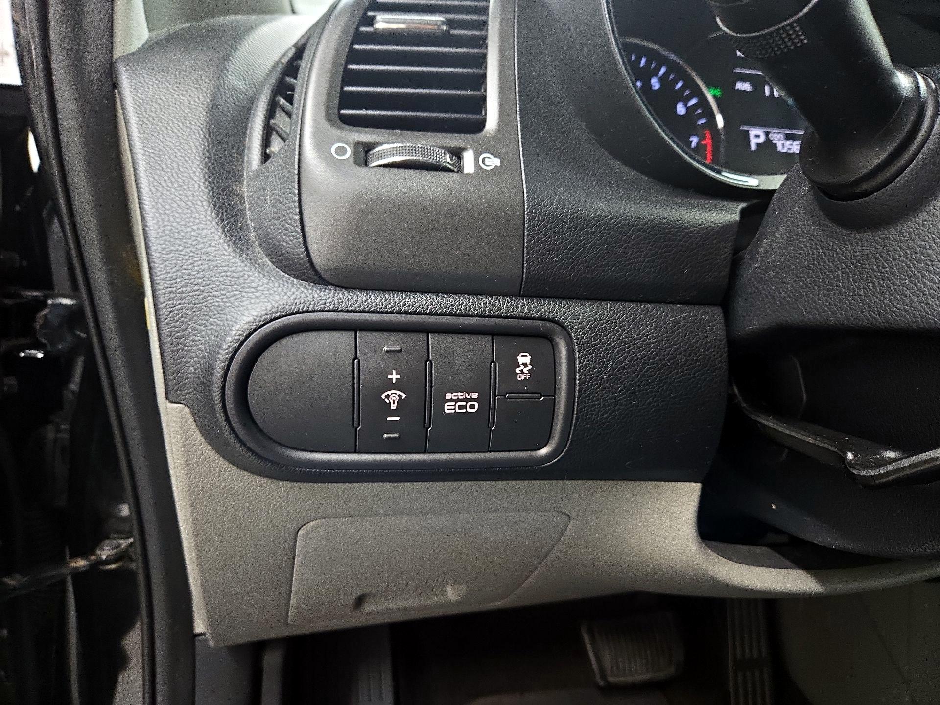 Thumbnail: 2016 Kia Forte - 13