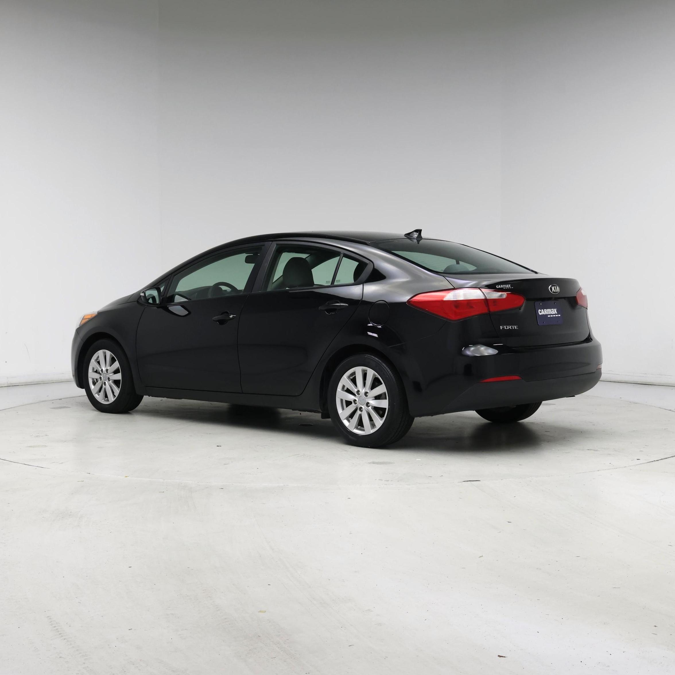 Thumbnail: 2016 Kia Forte - 2