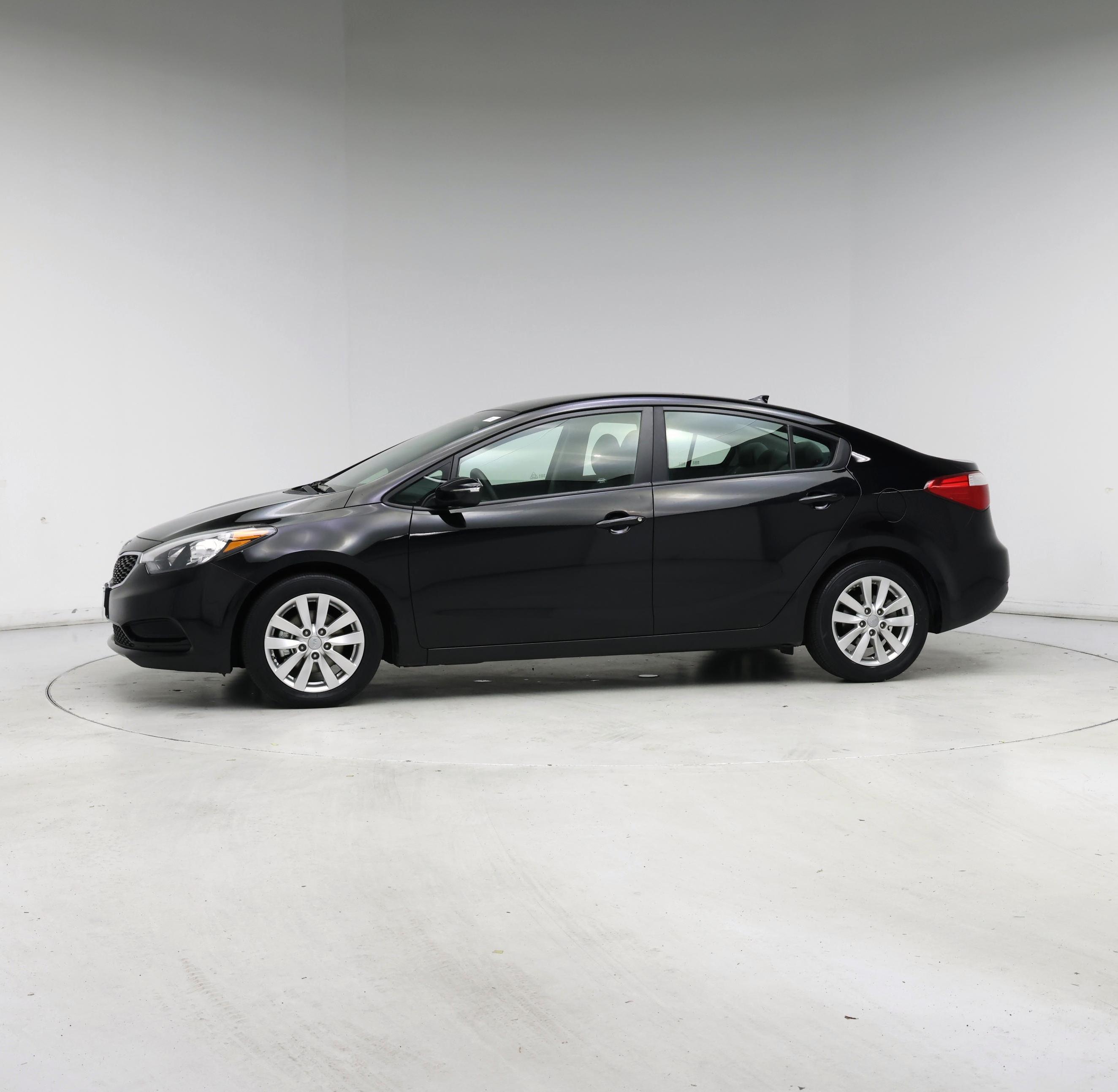 Thumbnail: 2016 Kia Forte - 3