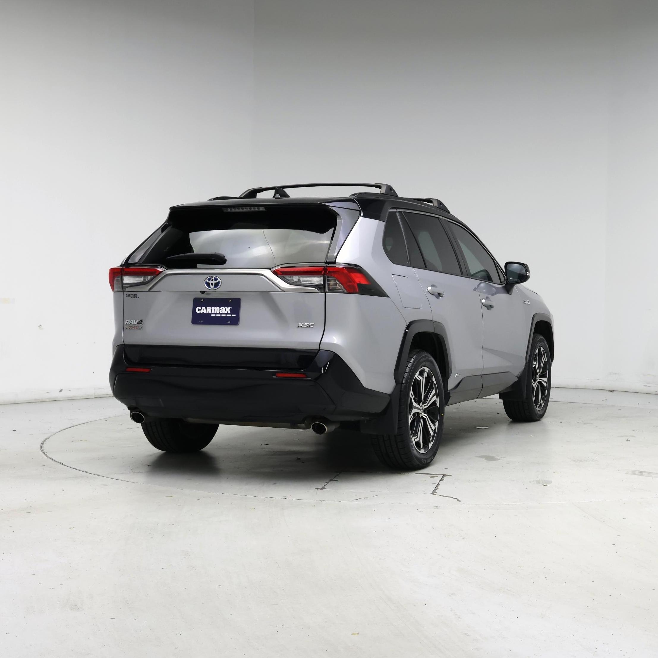 Thumbnail: 2021 Toyota RAV4 - 8