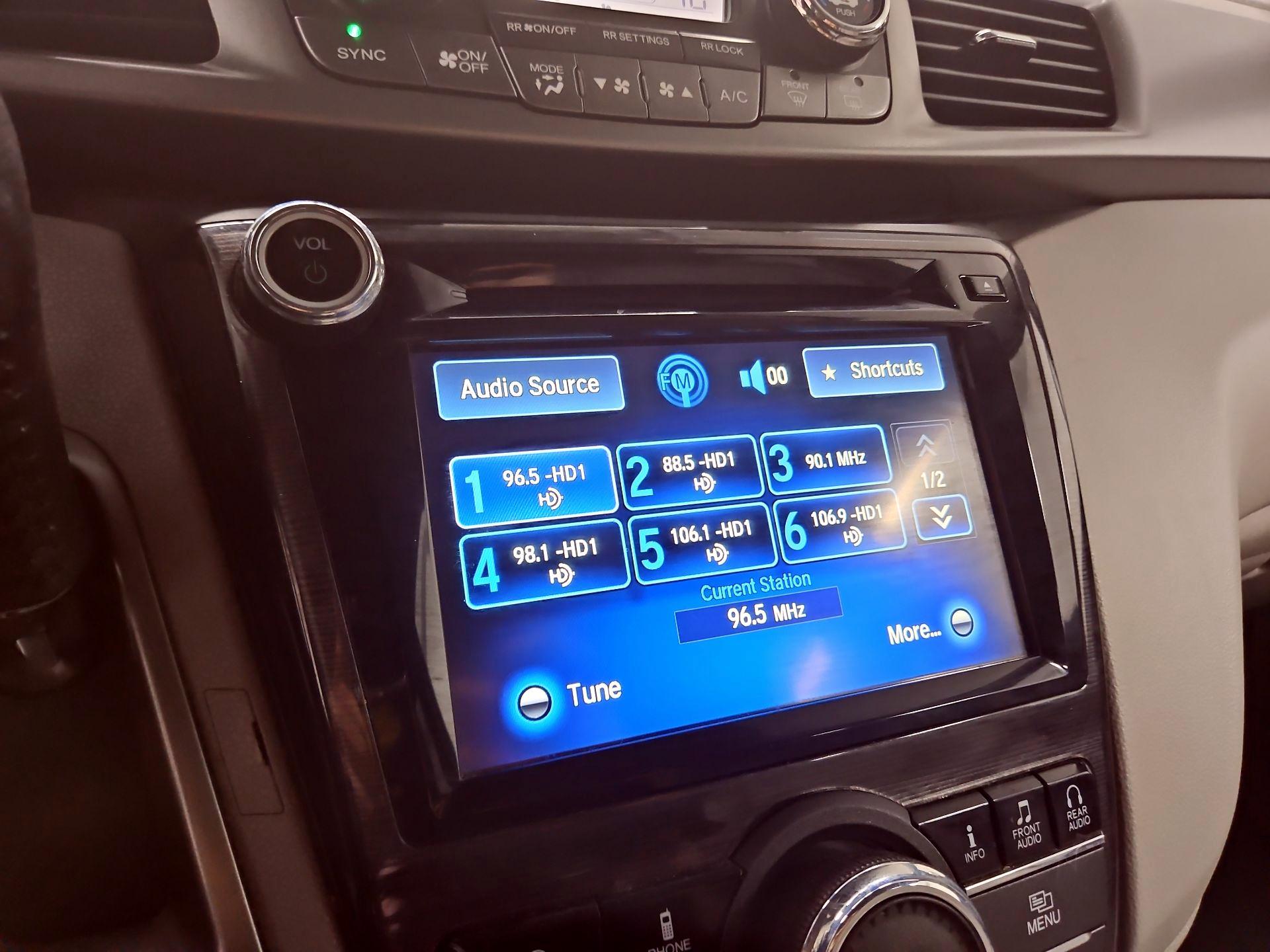 Thumbnail: 2016 Honda Odyssey - 15