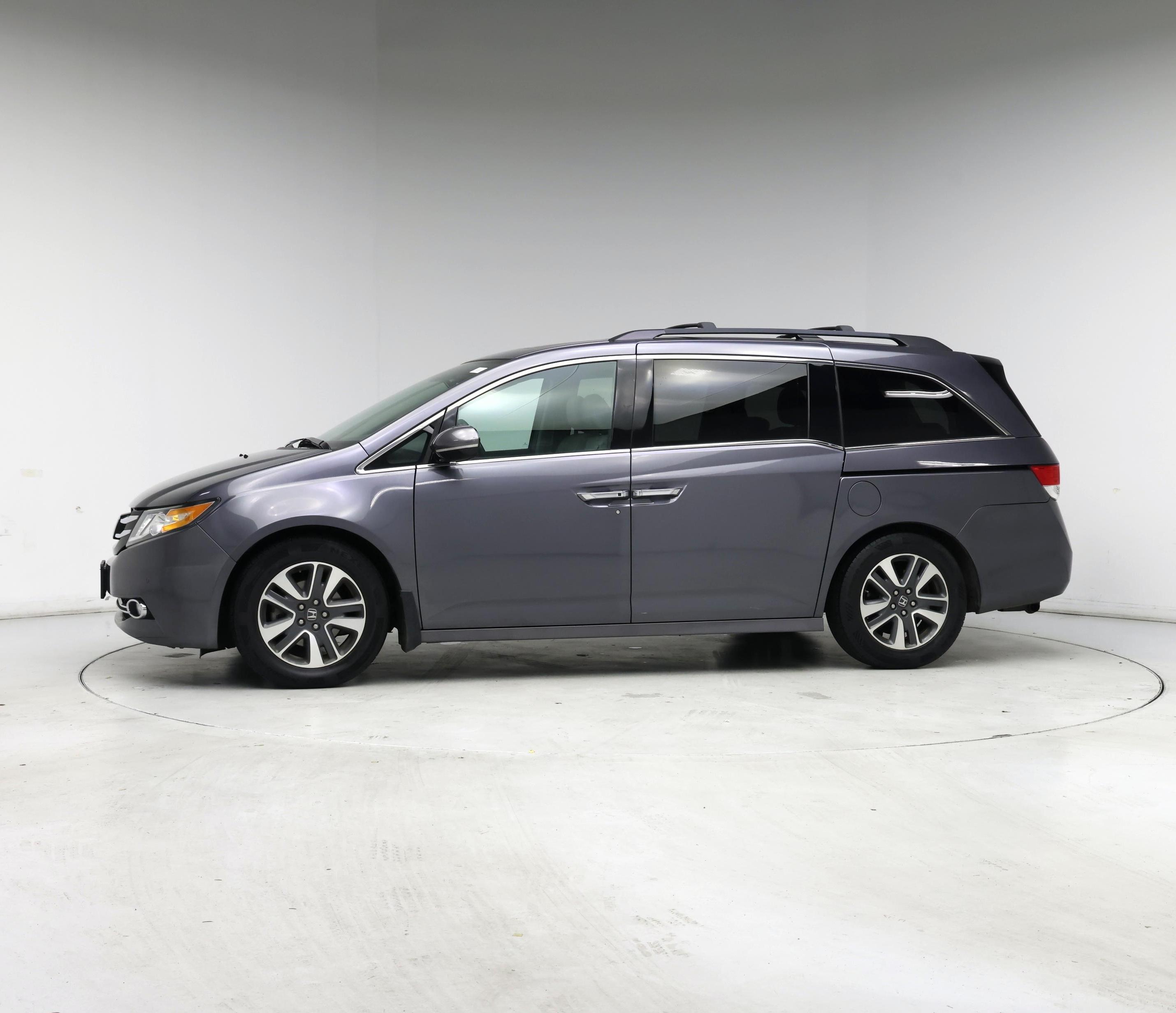 Thumbnail: 2016 Honda Odyssey - 3