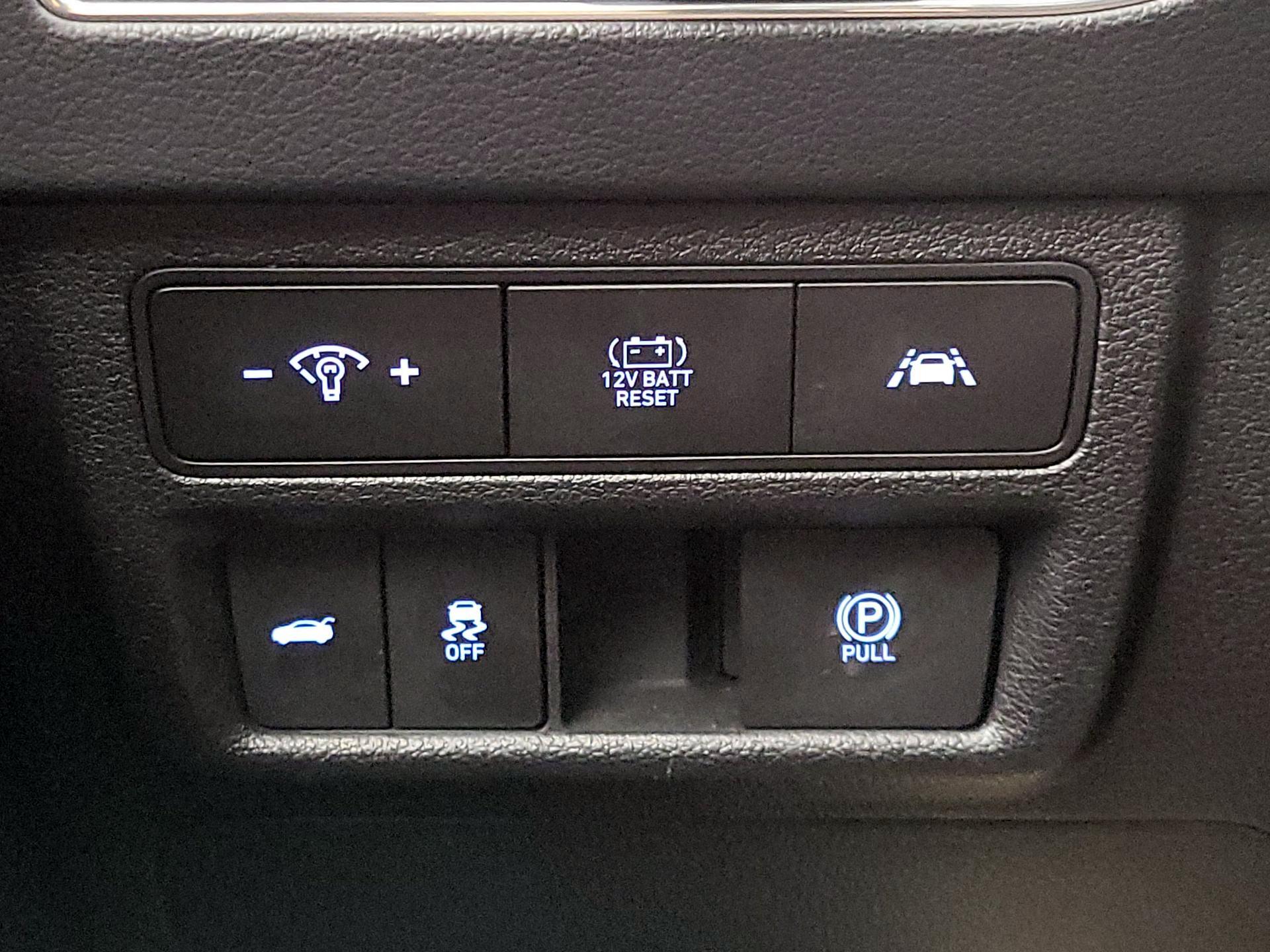 Thumbnail: 2023 Hyundai Sonata - 13