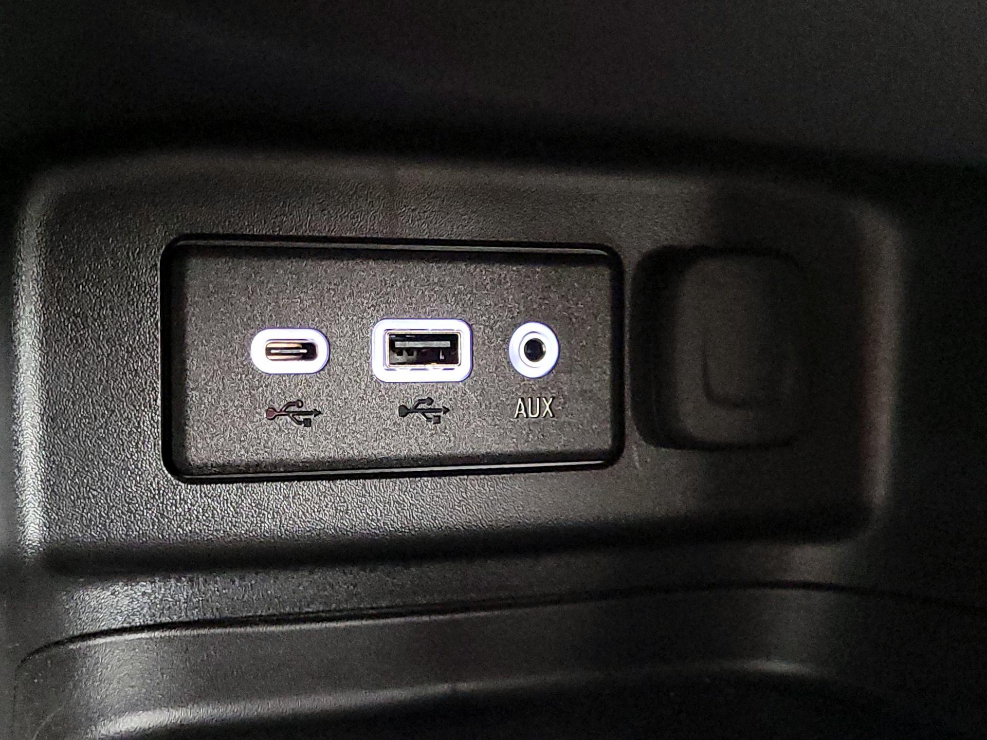 Thumbnail: 2023 Chevrolet Equinox - 19