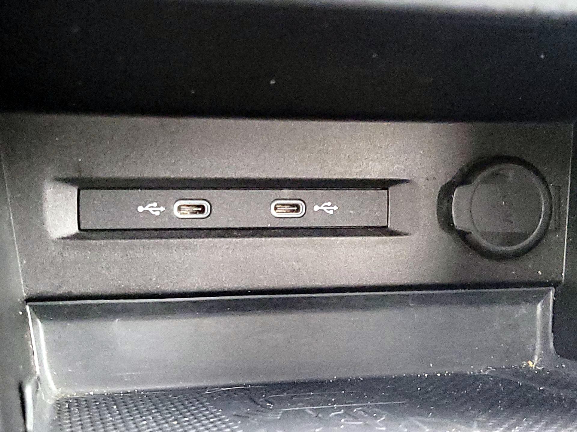 Thumbnail: 2022 Volkswagen Taos - 19