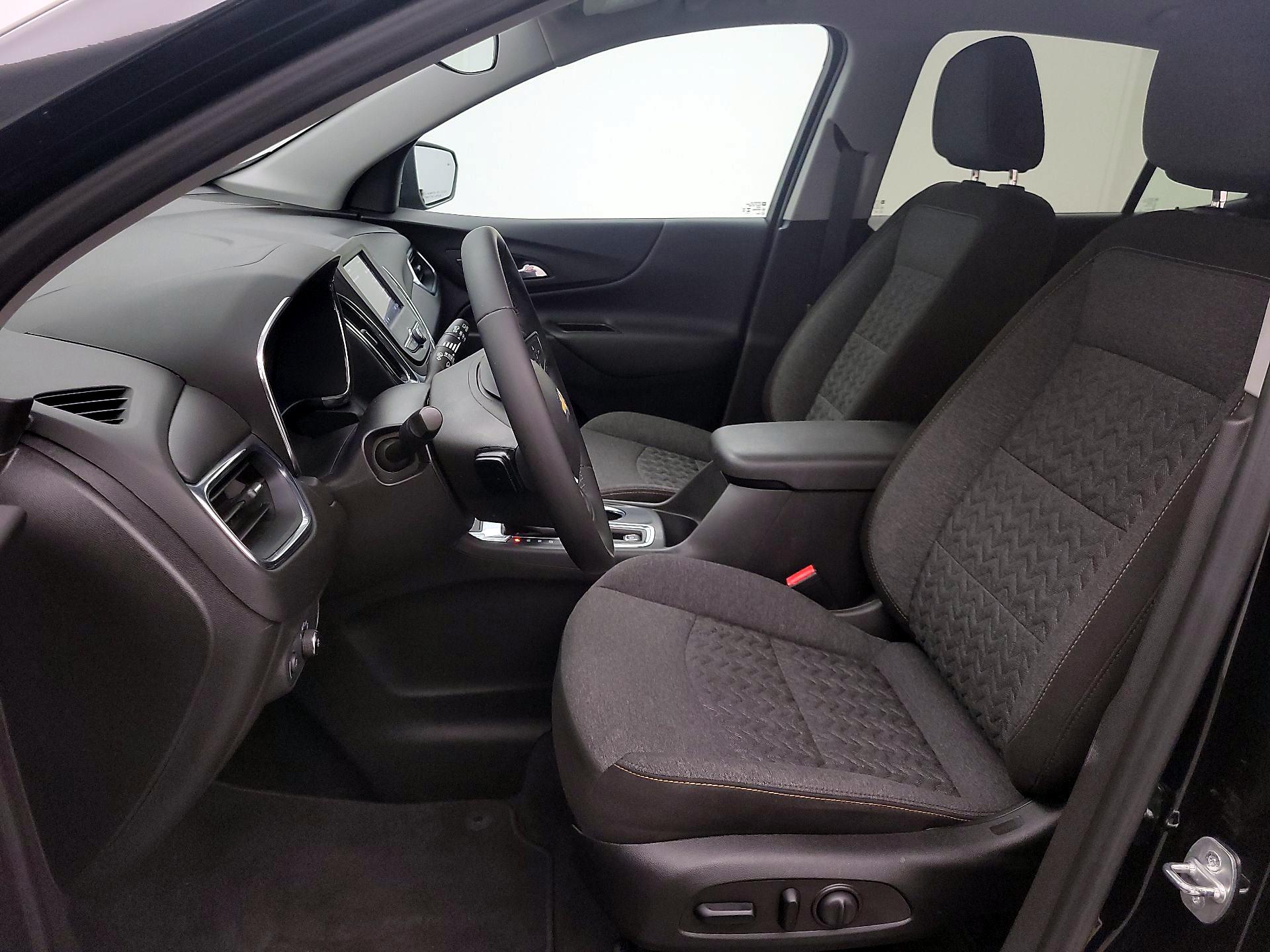 Thumbnail: 2023 Chevrolet Equinox - 11