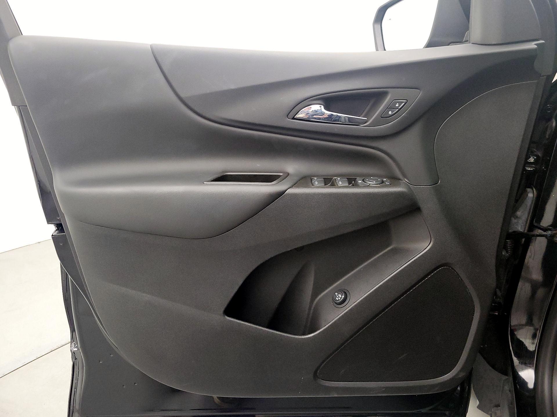 Thumbnail: 2023 Chevrolet Equinox - 12