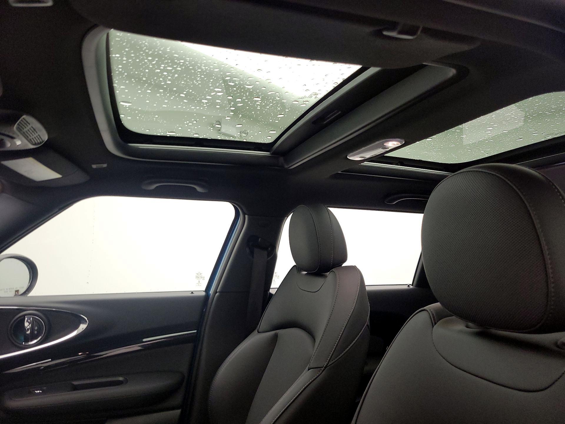 Thumbnail: 2022 MINI Cooper Clubman - 20